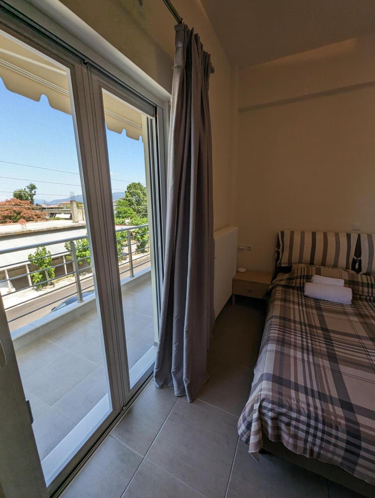 Apartment Samaras In *