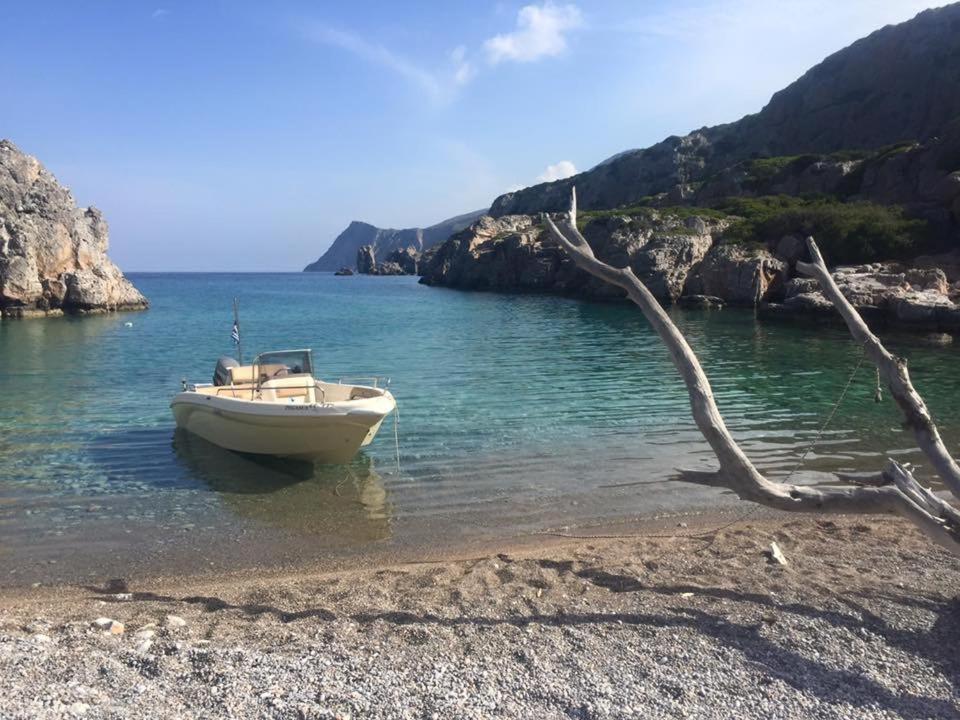 Hotel To Votsalo-beach Side & Taverna