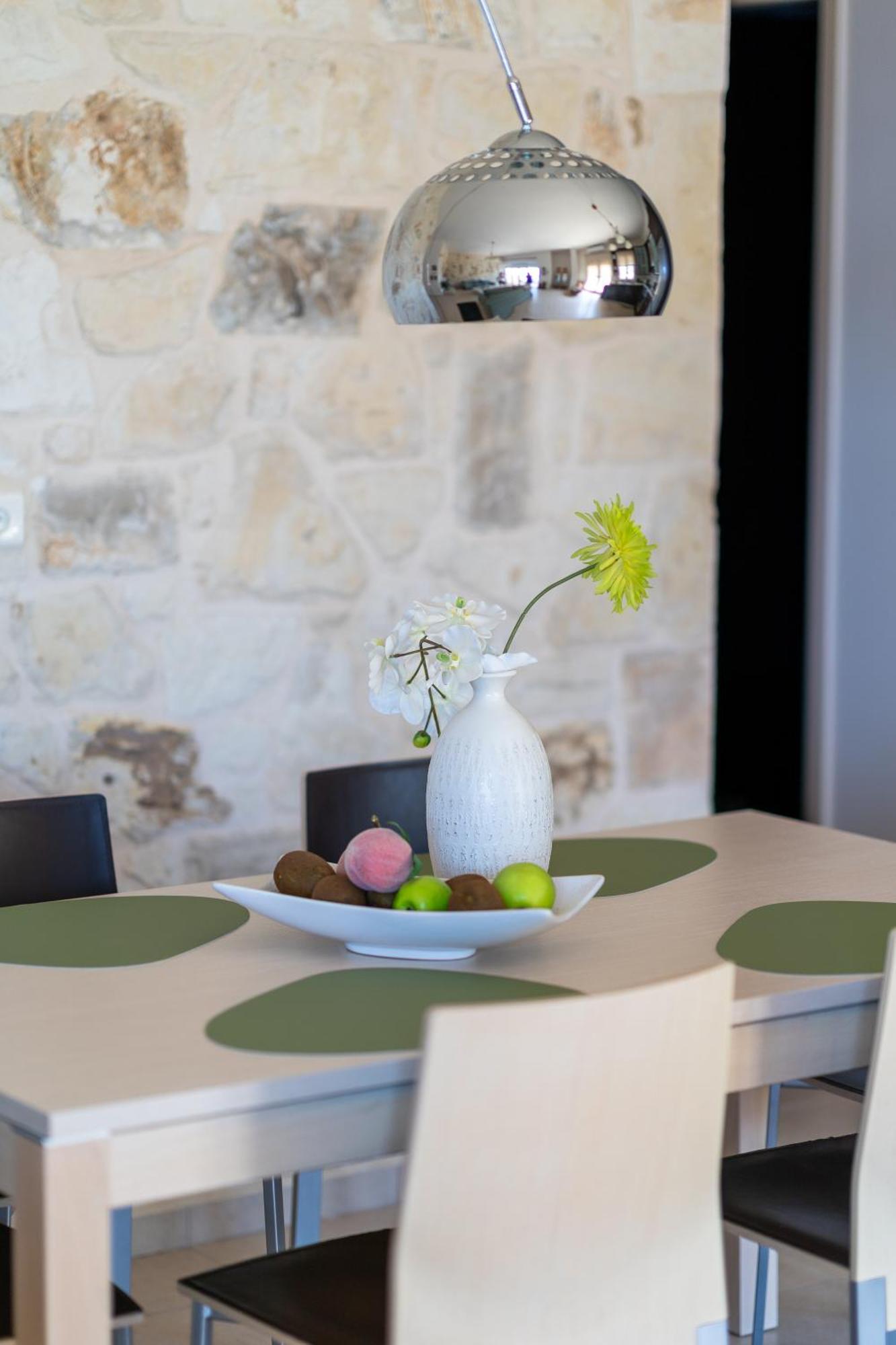 M&n Luxury Family 10meters From The Sea Apartment