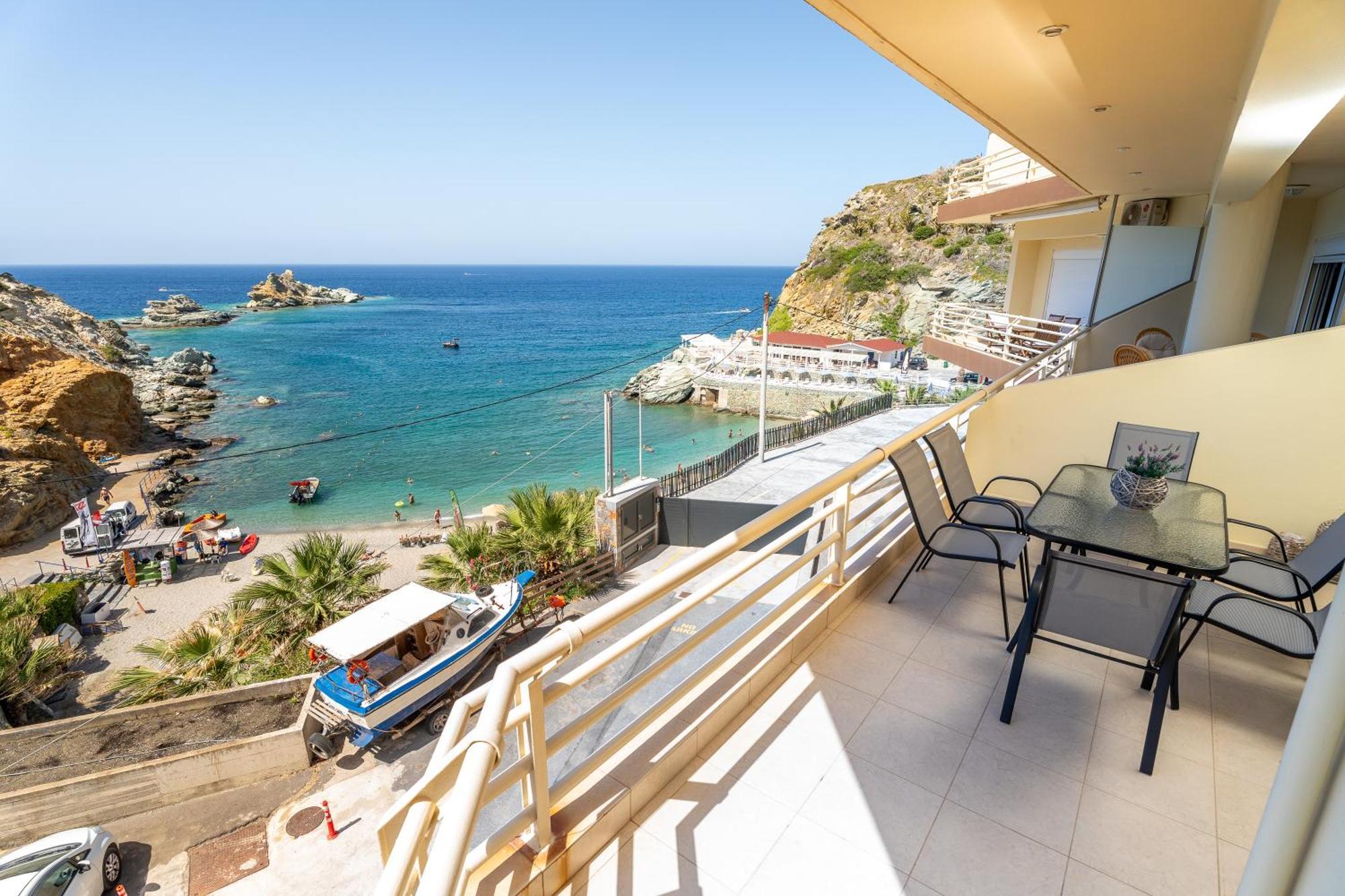 Apartment M&n Luxury Family 10meters From The Sea Agia Pelagia (Crete)