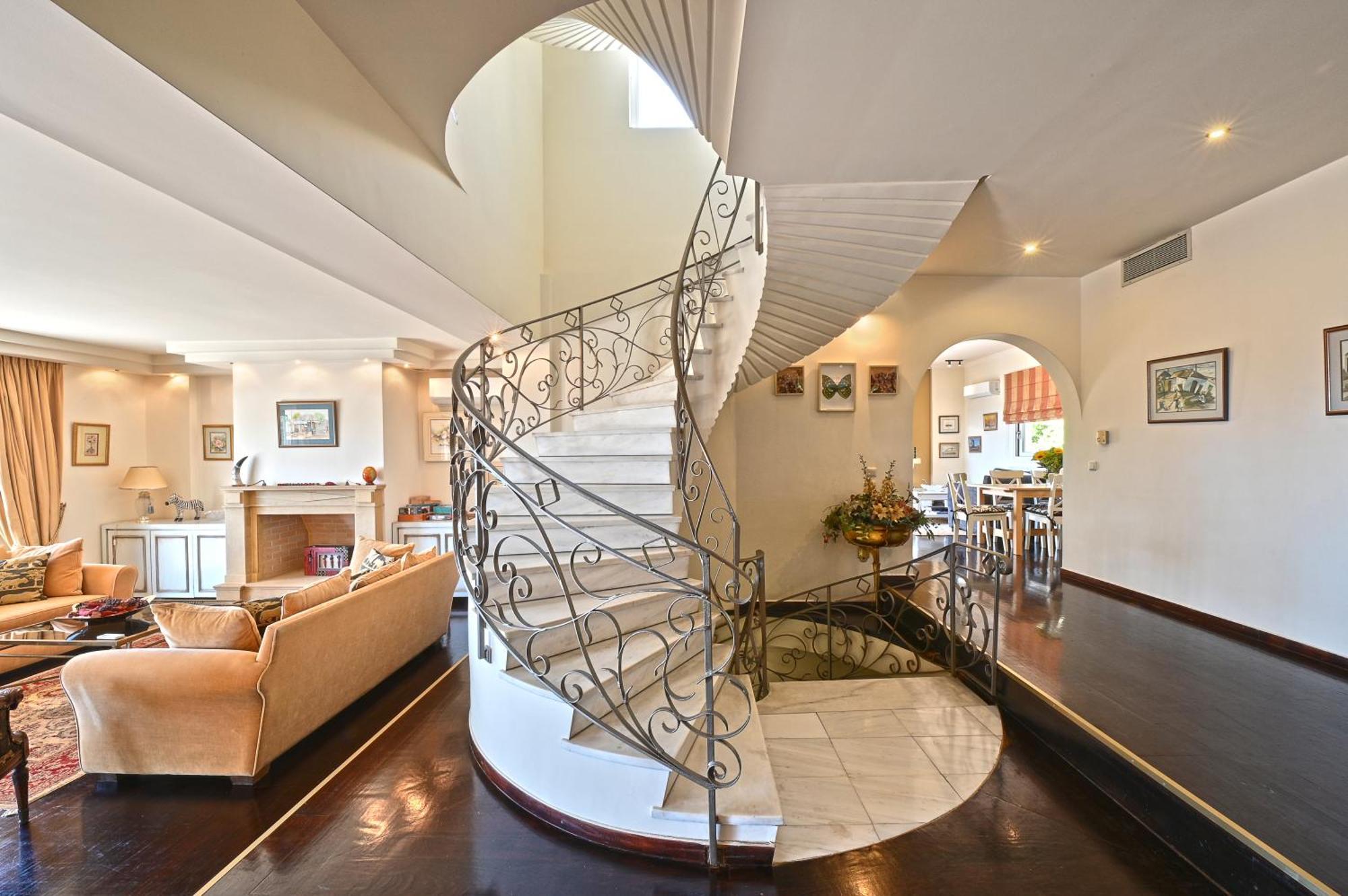 Domus Riviera Villa *