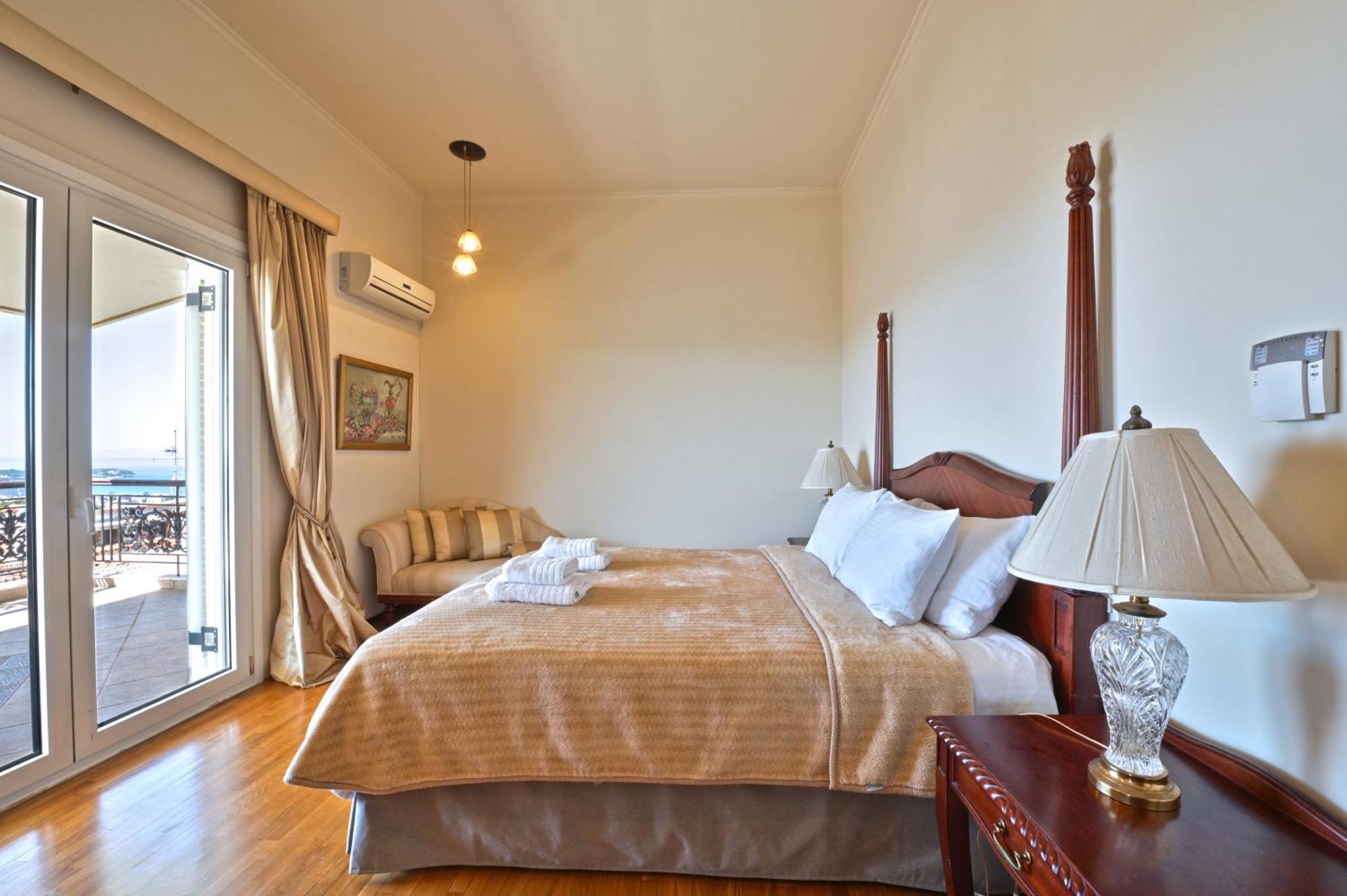 Villa Domus Riviera Athens