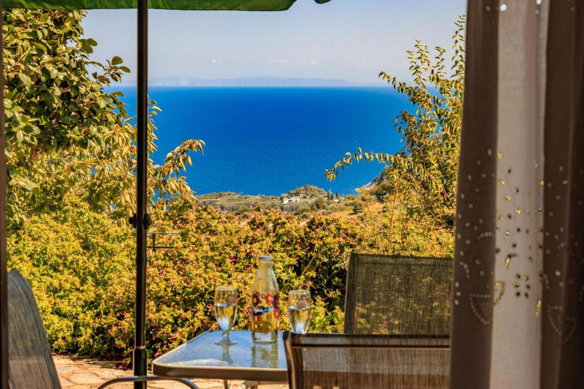 Zina Agios Dimitrios Apartment