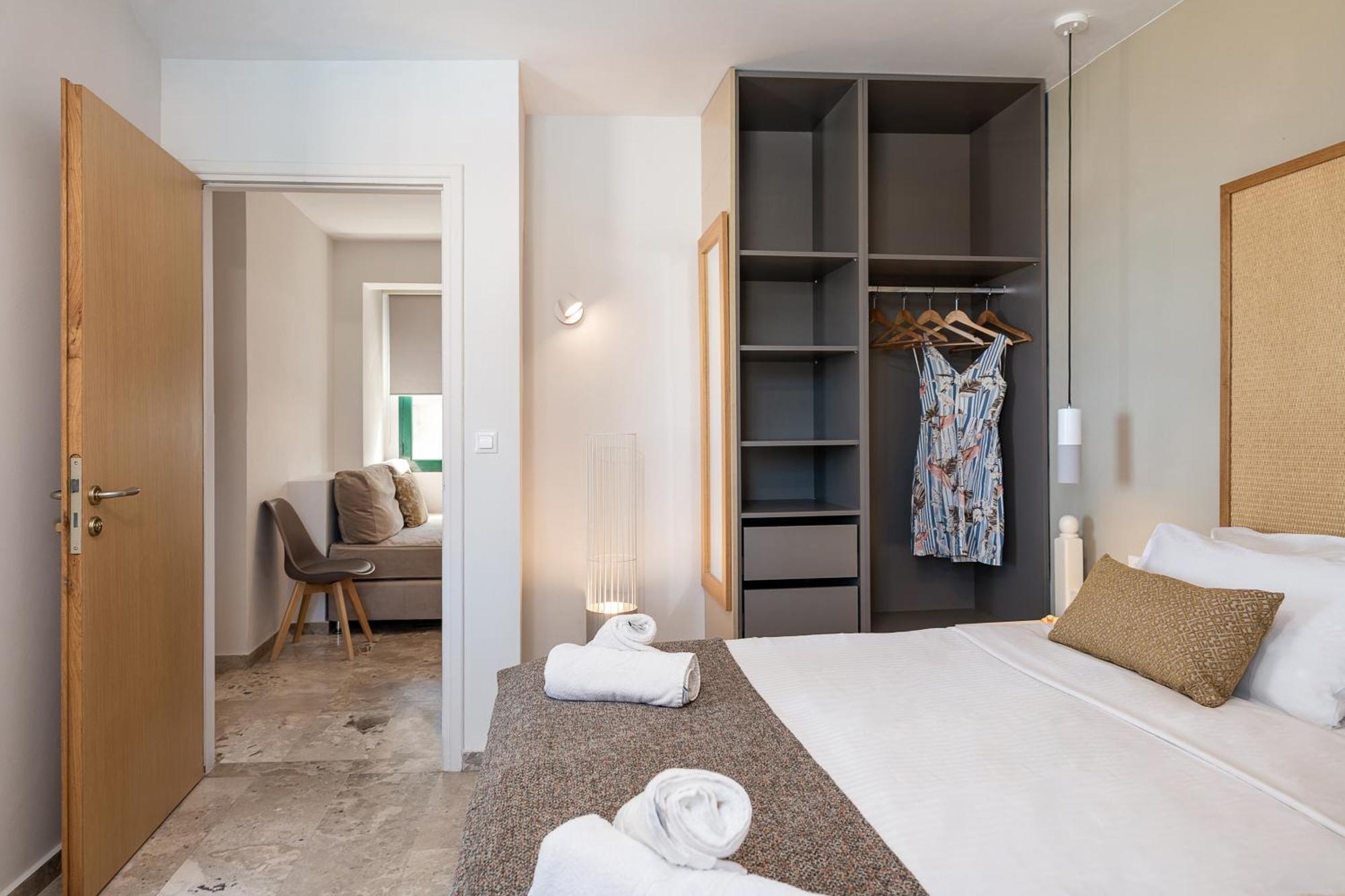 Caldera Village 4*