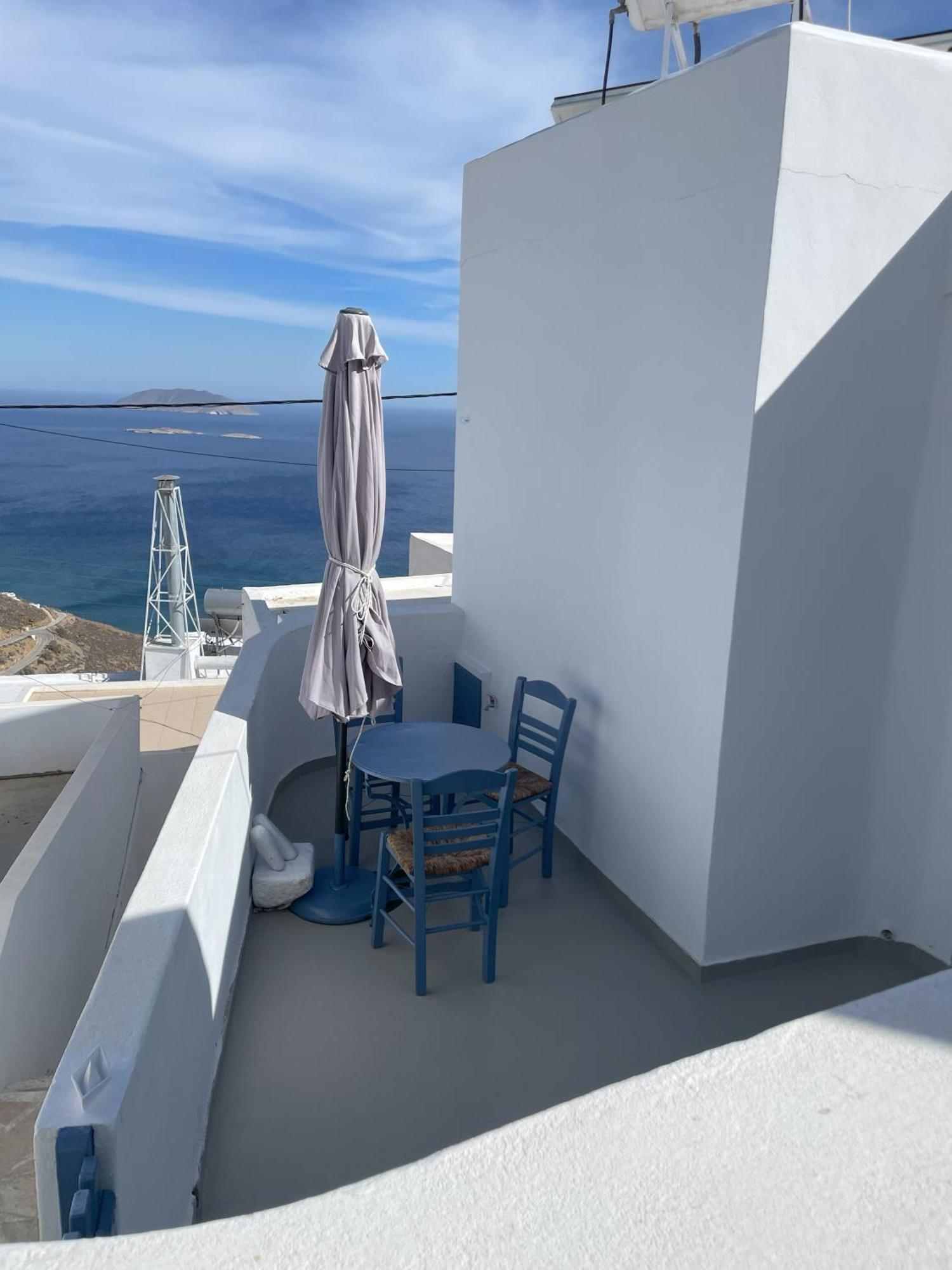 Tholos House * Anafi