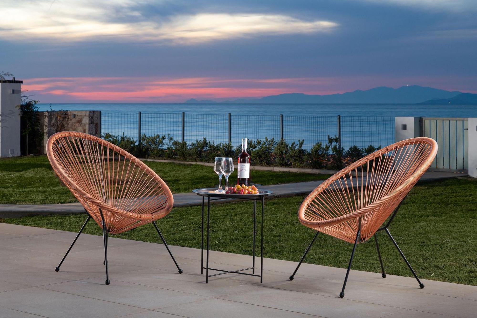 Kyra Beachfront House In Rhodes *
