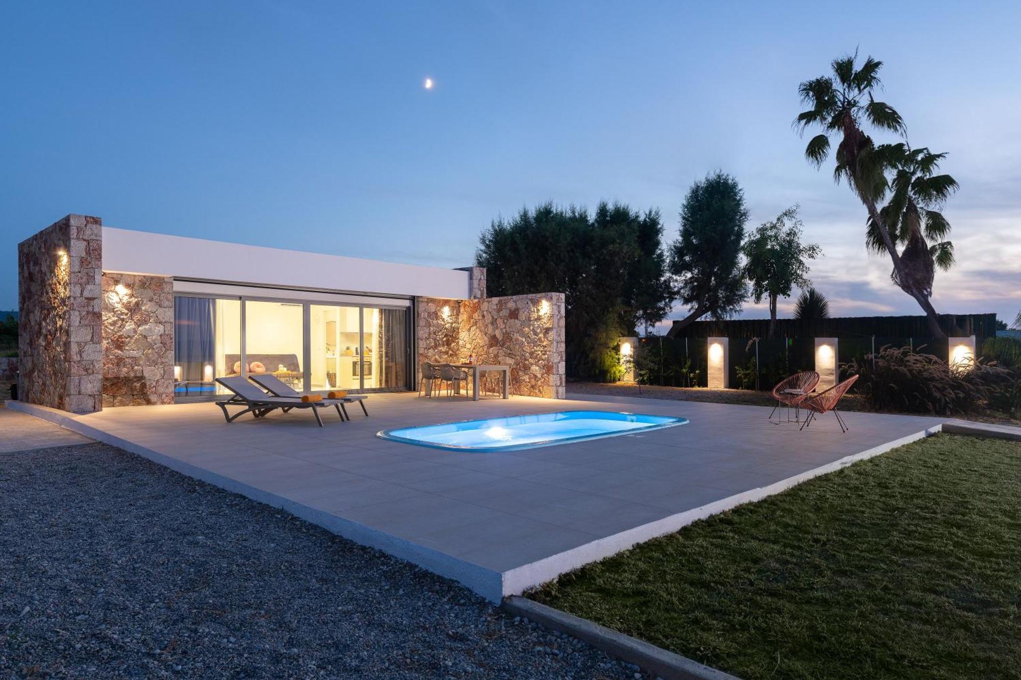 Villa Kyra Beachfront House In Rhodes *