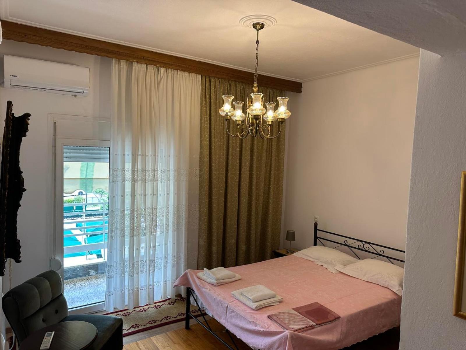 Theoni Apartment