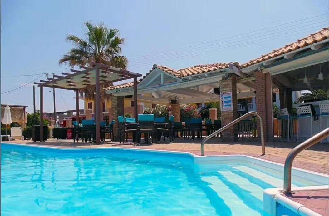 The Blue Sea 3*