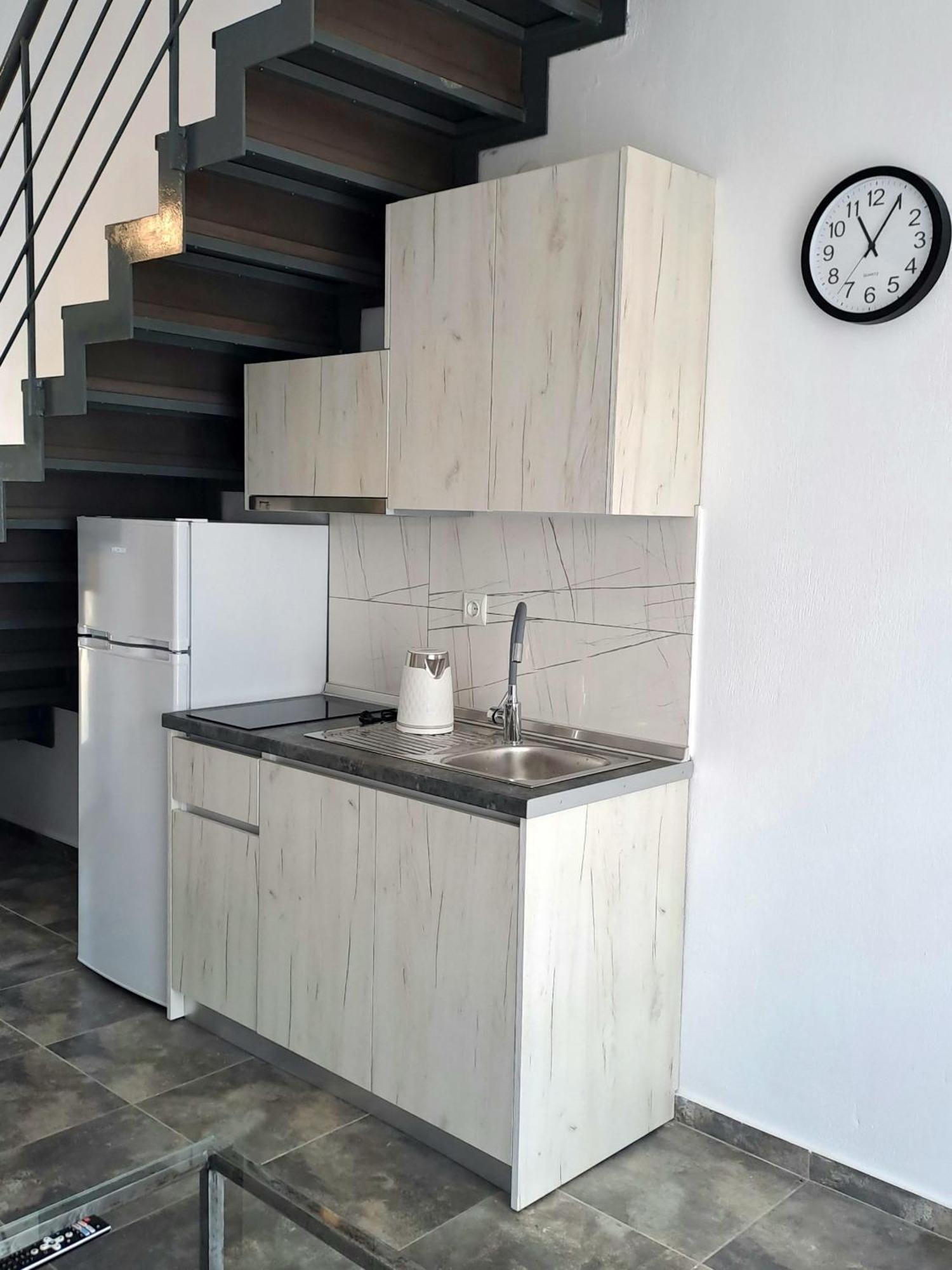 Apollon Luxury * Nea Vrasna
