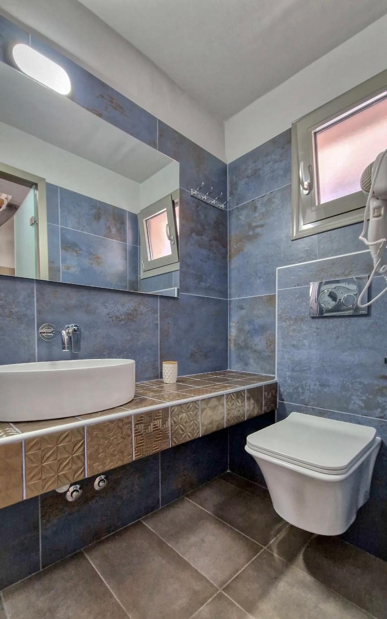 Alimos Guest house Sarti