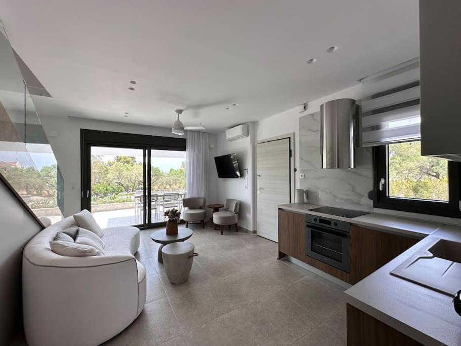 Elia Mare Luxury