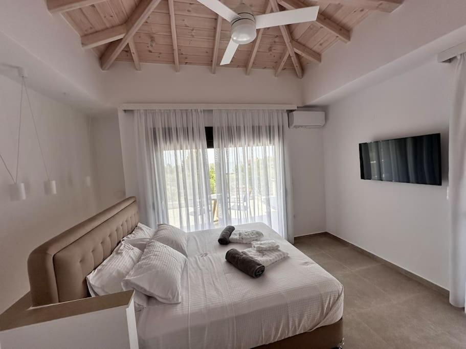Elia Mare Luxury Holiday home