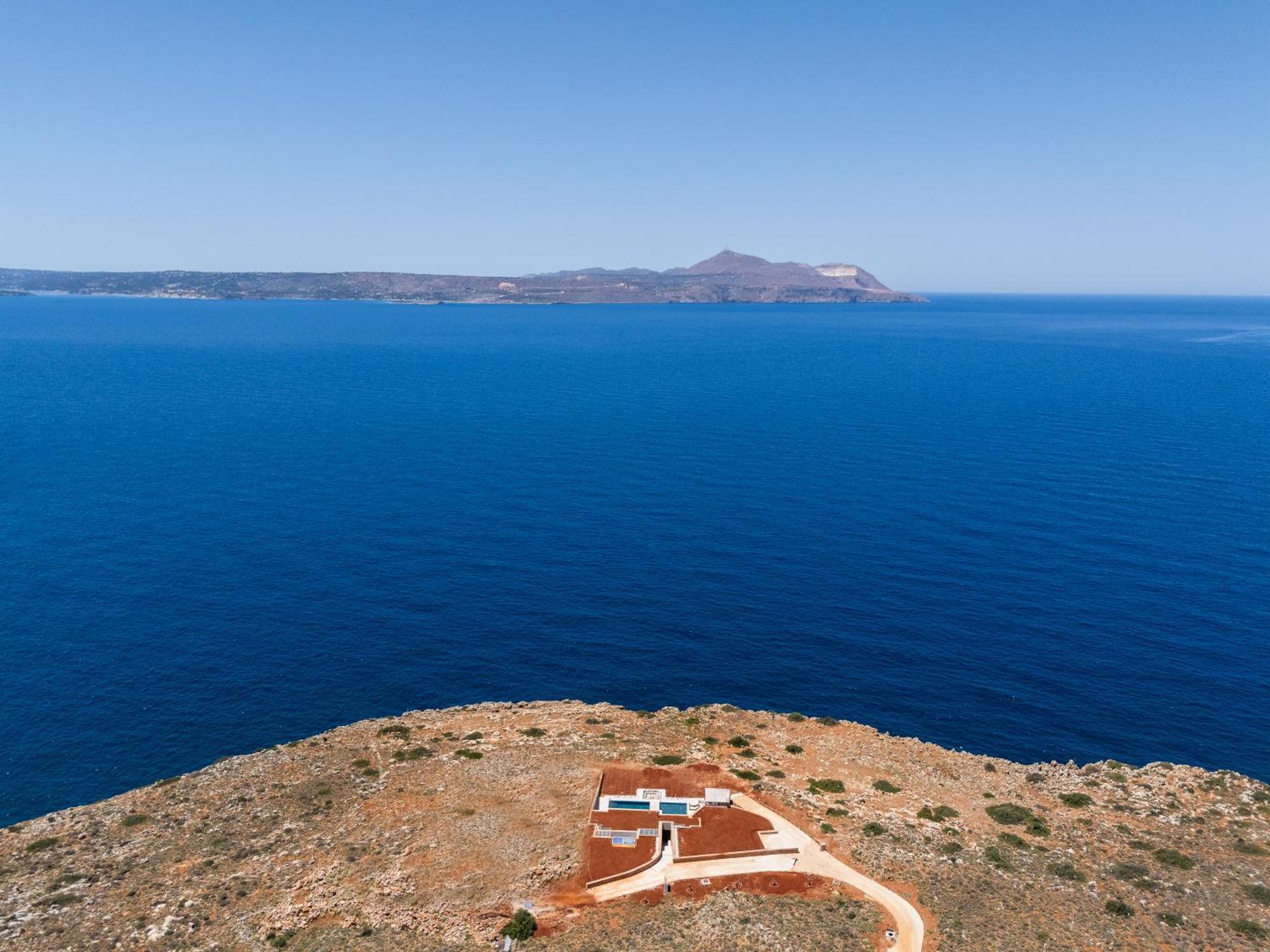 Boutique Dionysos Kokkino Chorio