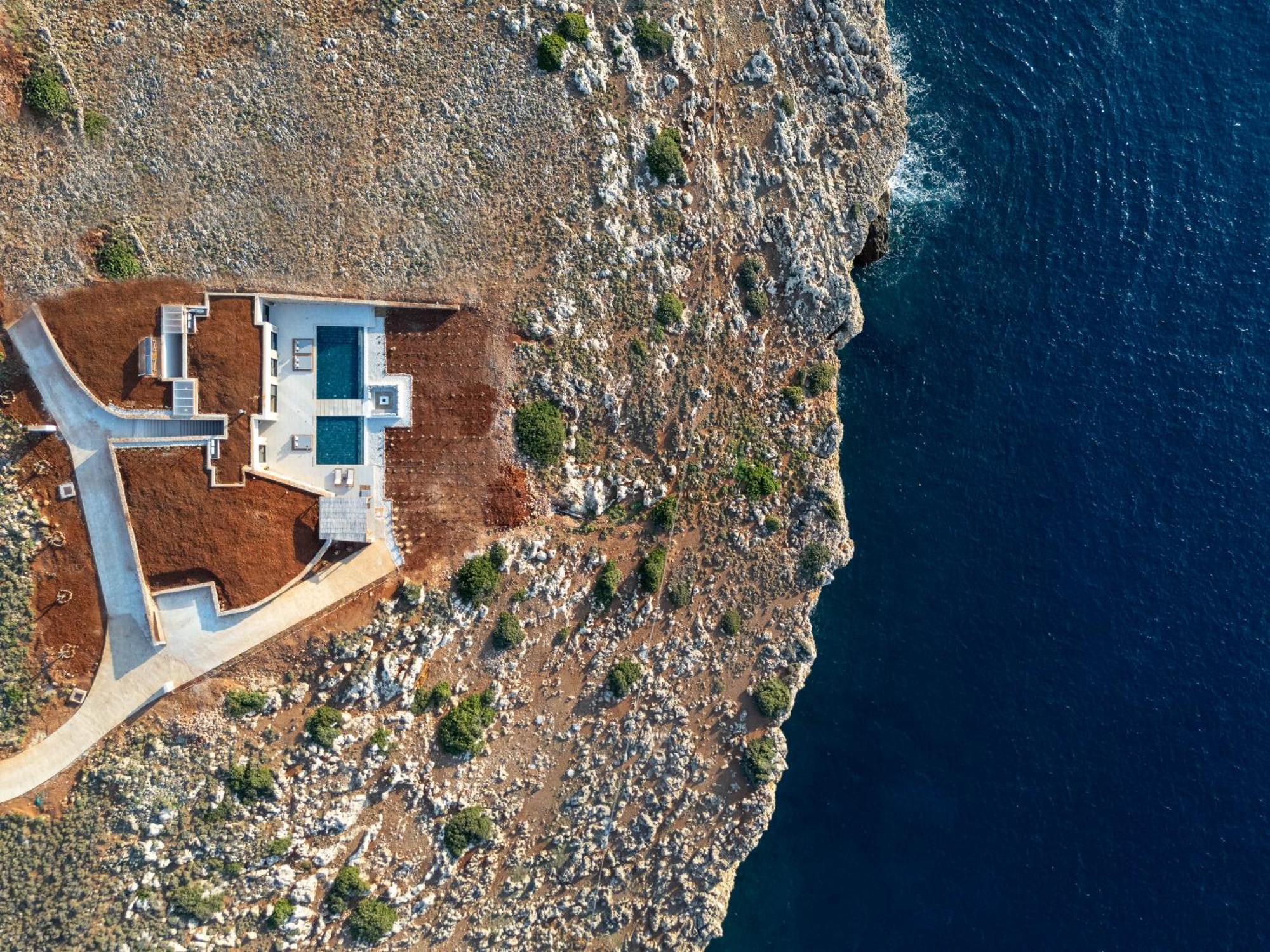 Boutique Dionysos Kokkino Chorio