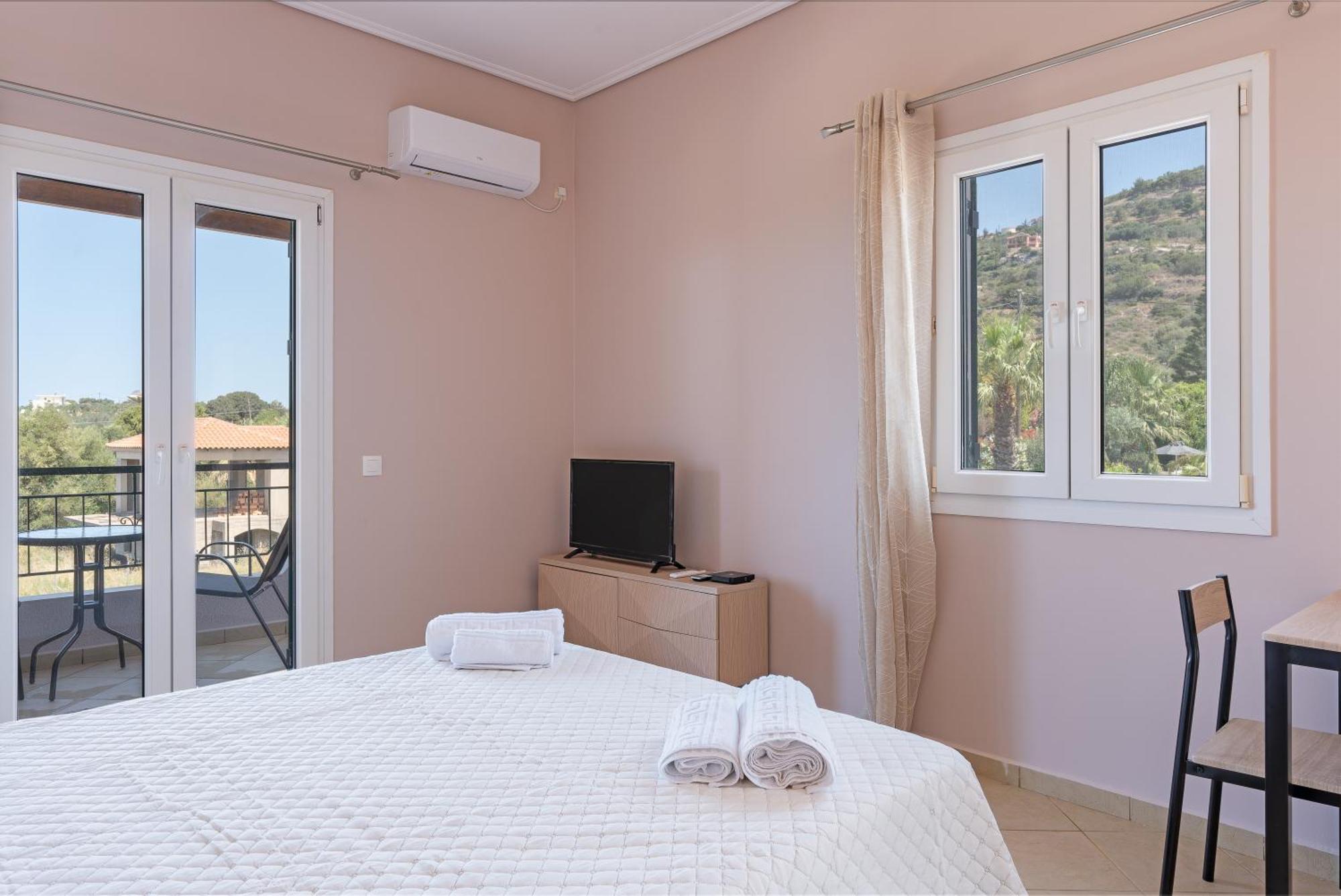Spiros House Apartment