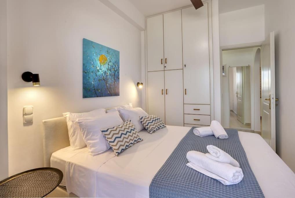 Rena's Guesthouse, By Comfortbnb Holiday home *