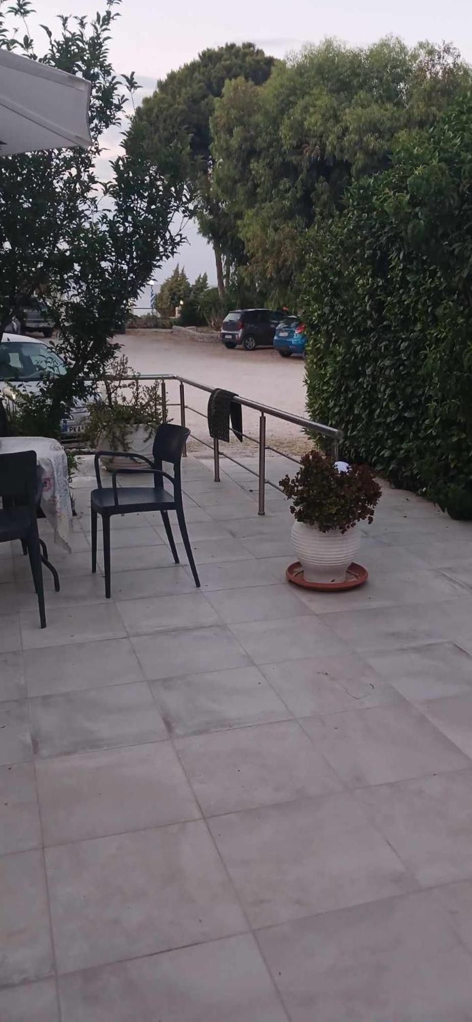 Tsampikas House