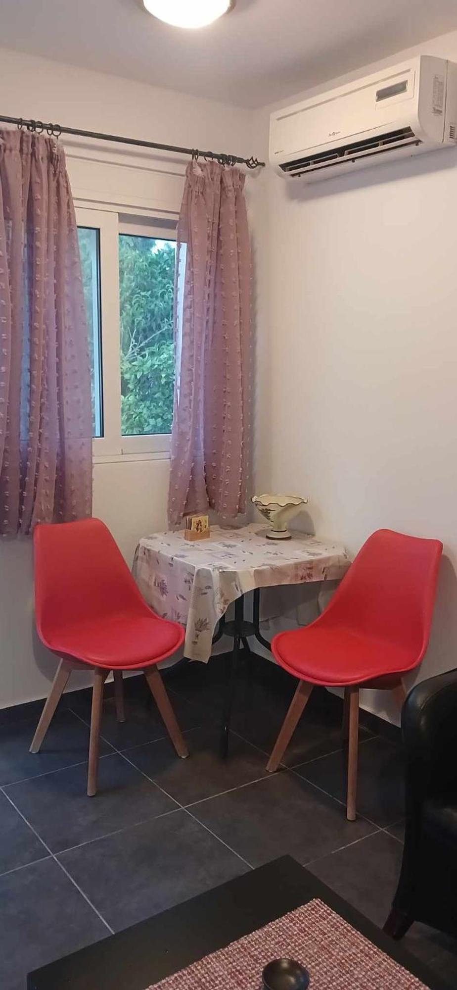 Tsampikas House Apartment