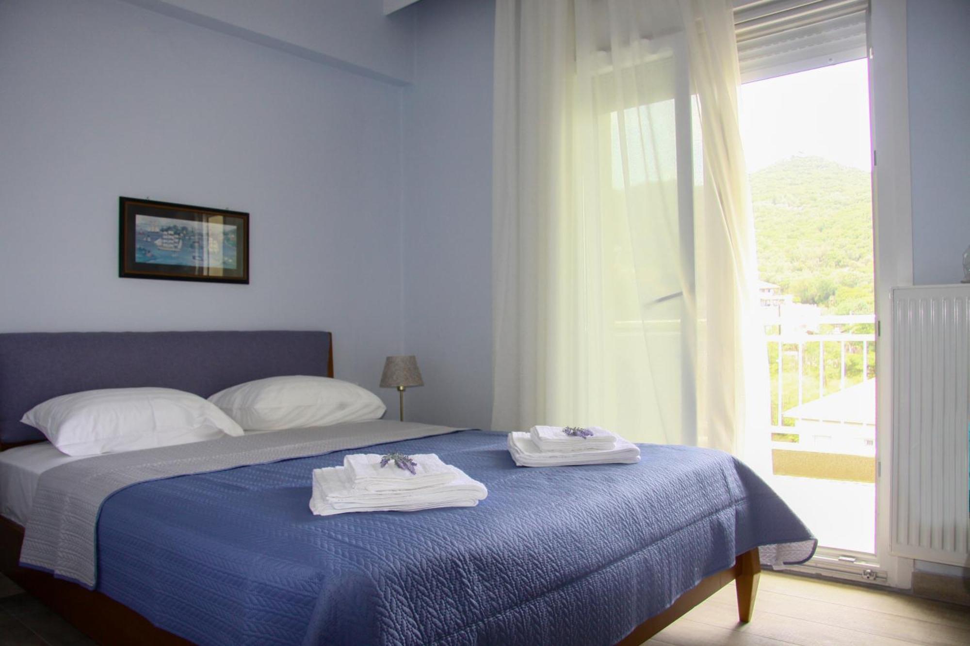 Antony's By The Sea Apartment *