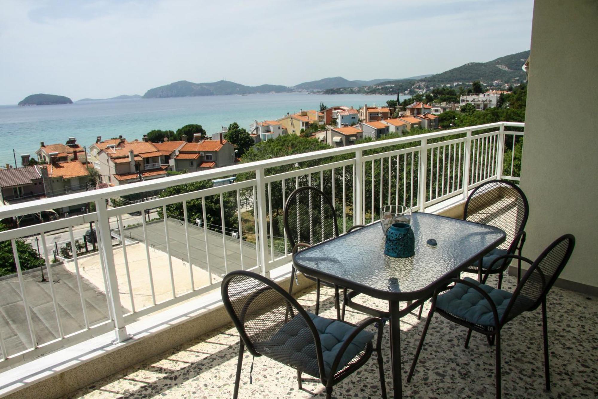 Antony's By The Sea
