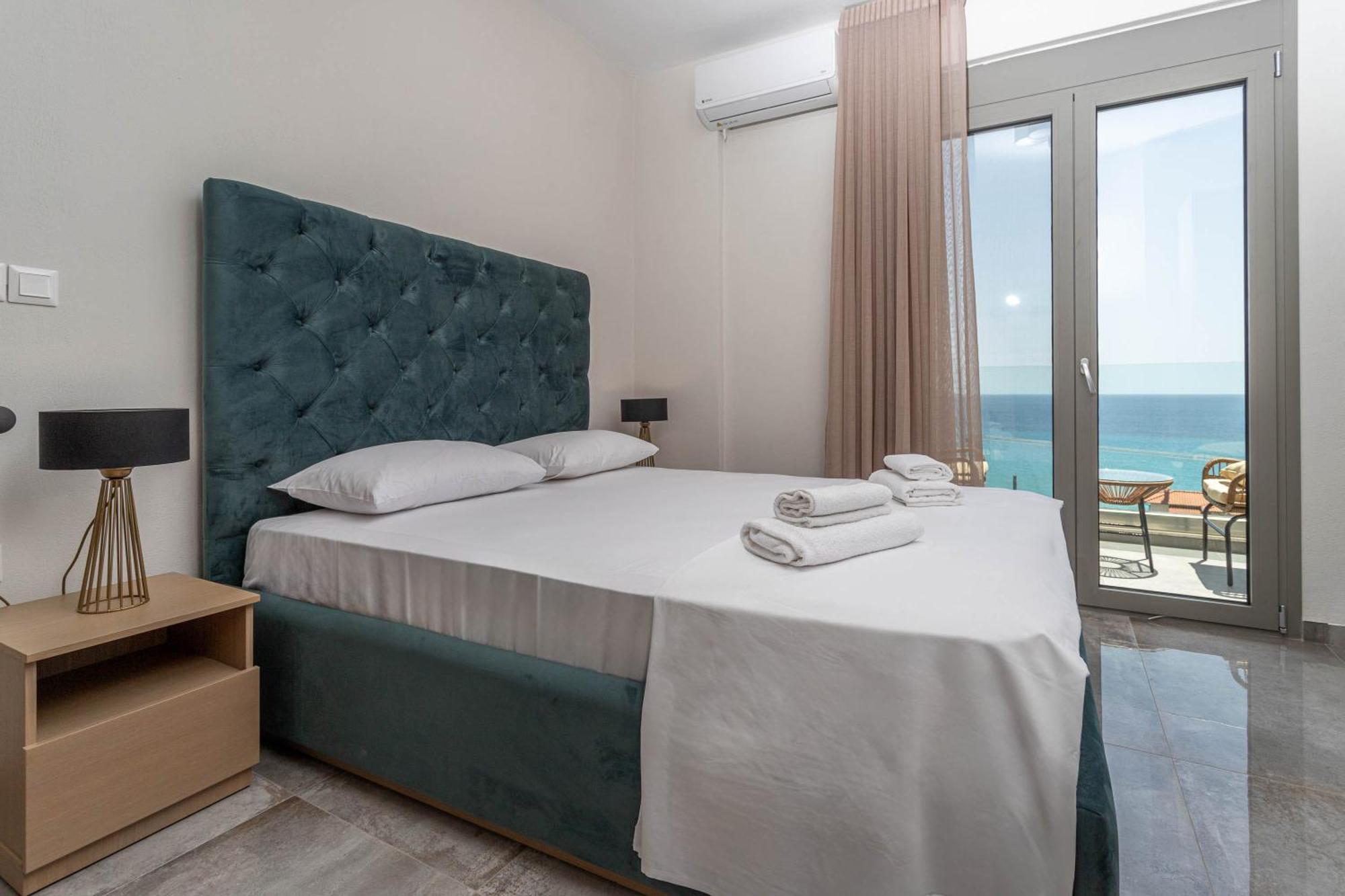 Alexmare Seaview House Mola Kalyva