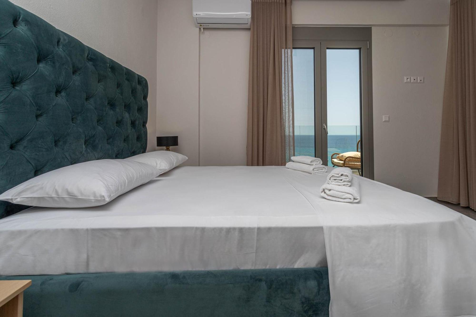 Alexmare Seaview House Holiday home Mola Kalyva