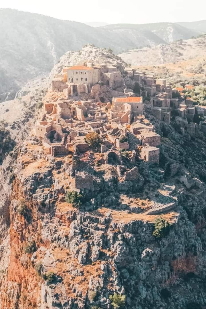 Aνάβατος Country house *