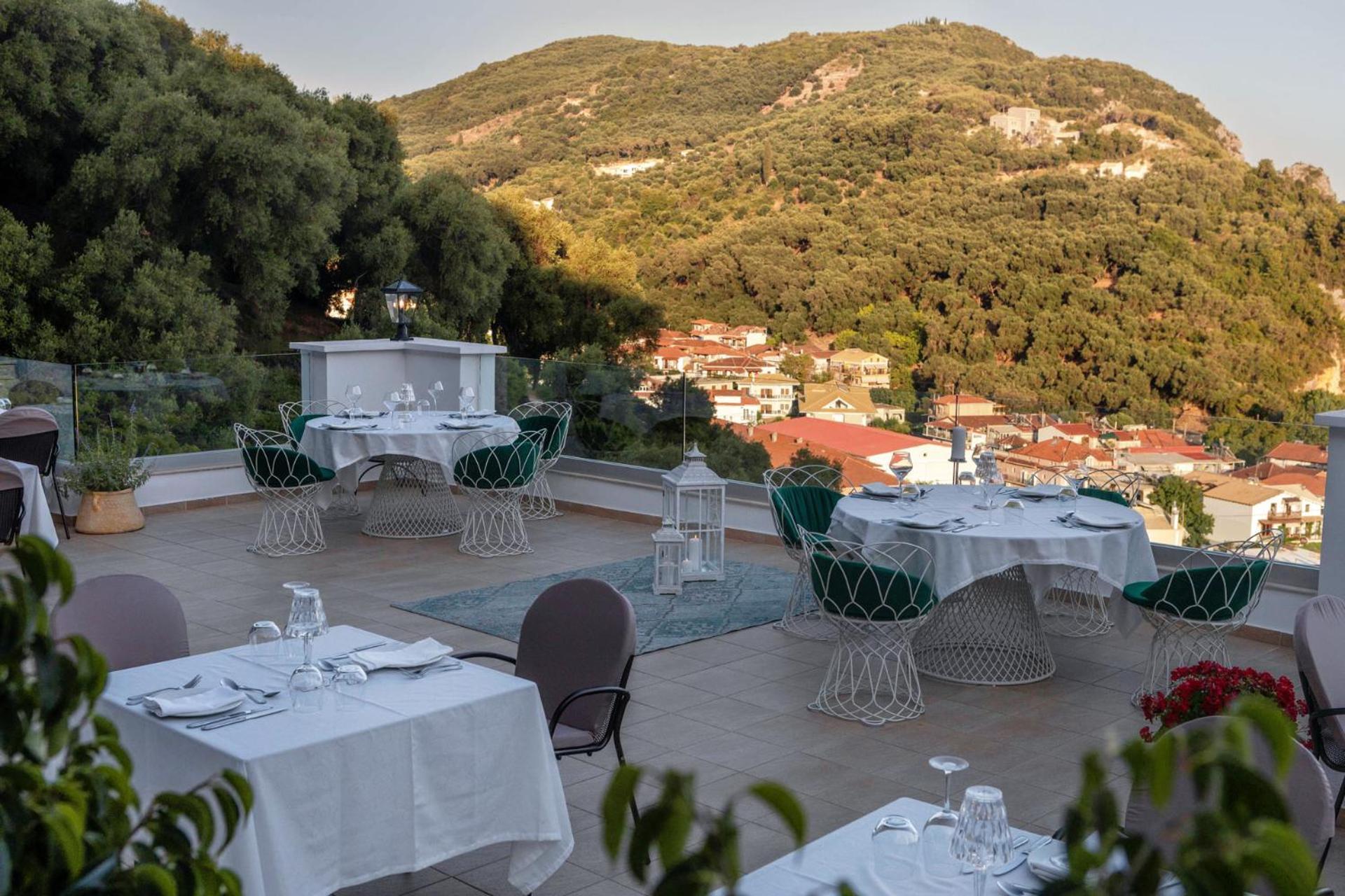 Irida Boutique Parga