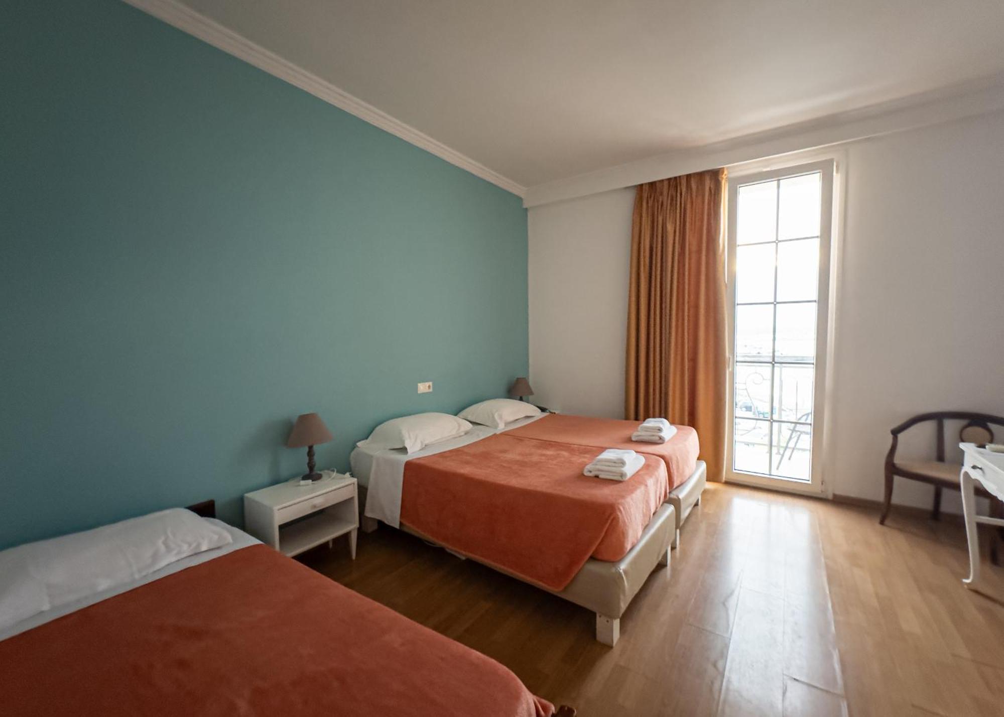 Marina Hotel