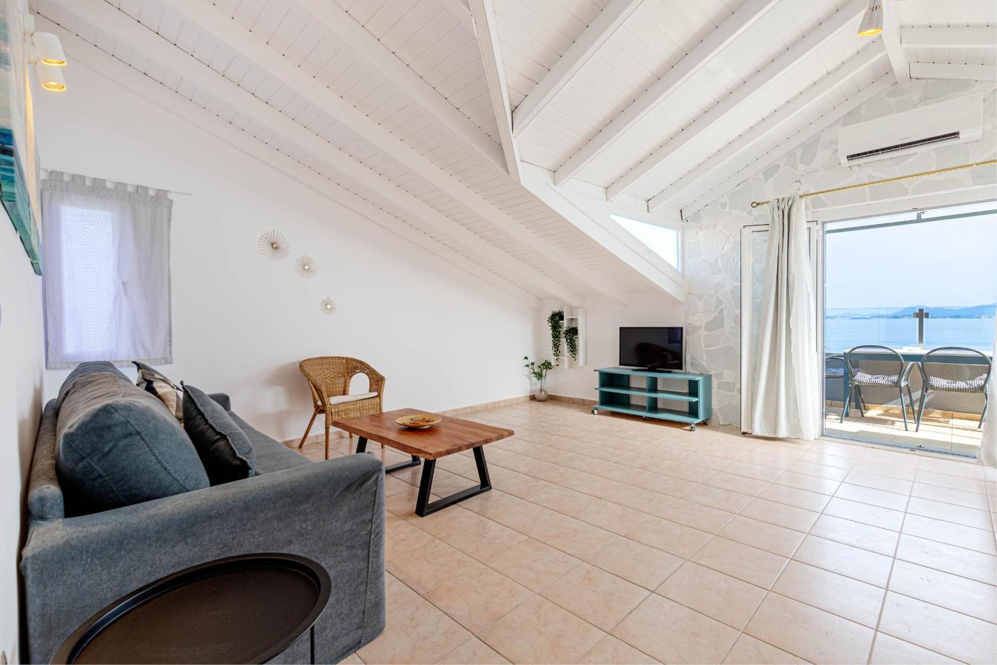 Oceanis Aparthotel 3*