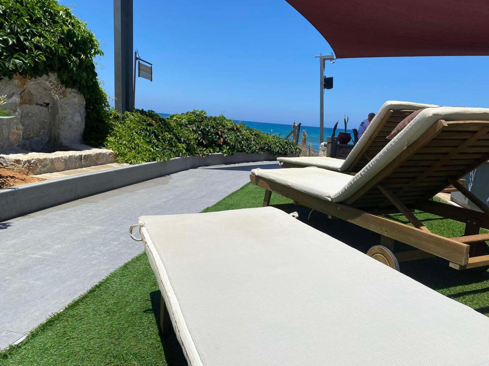 Litinakis Studios * Agia Marina (Crete)