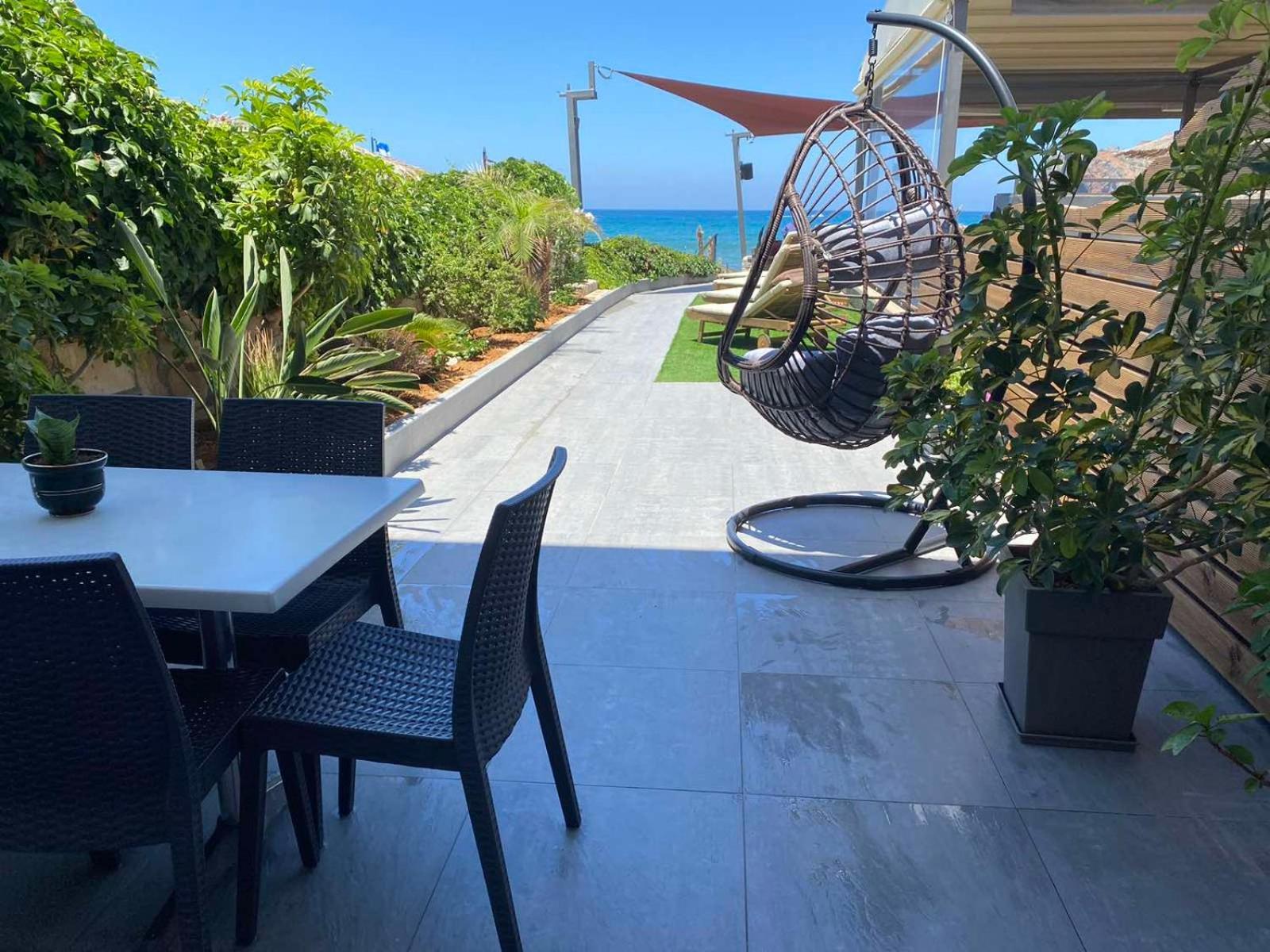 Litinakis Studios Apartment