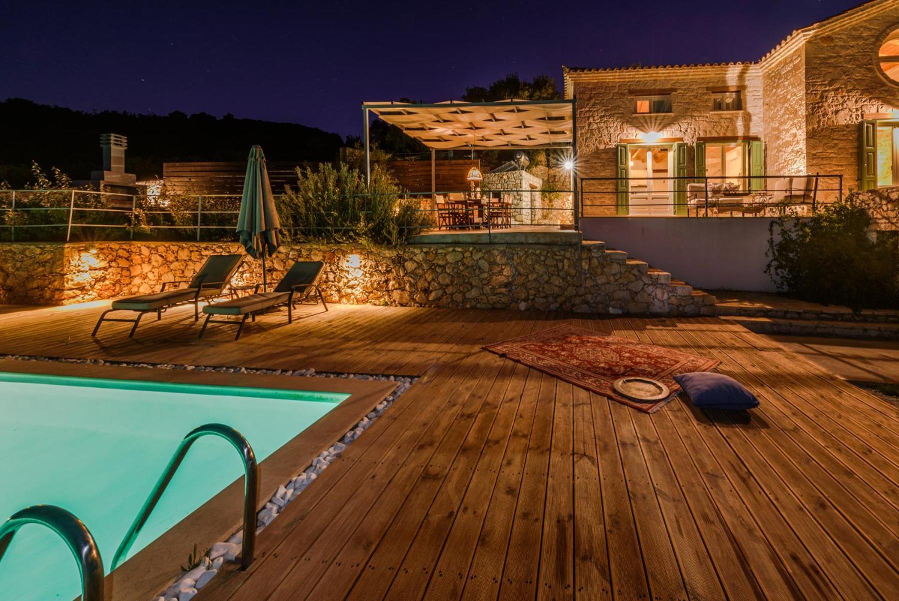 Yiameli With Private Pool *