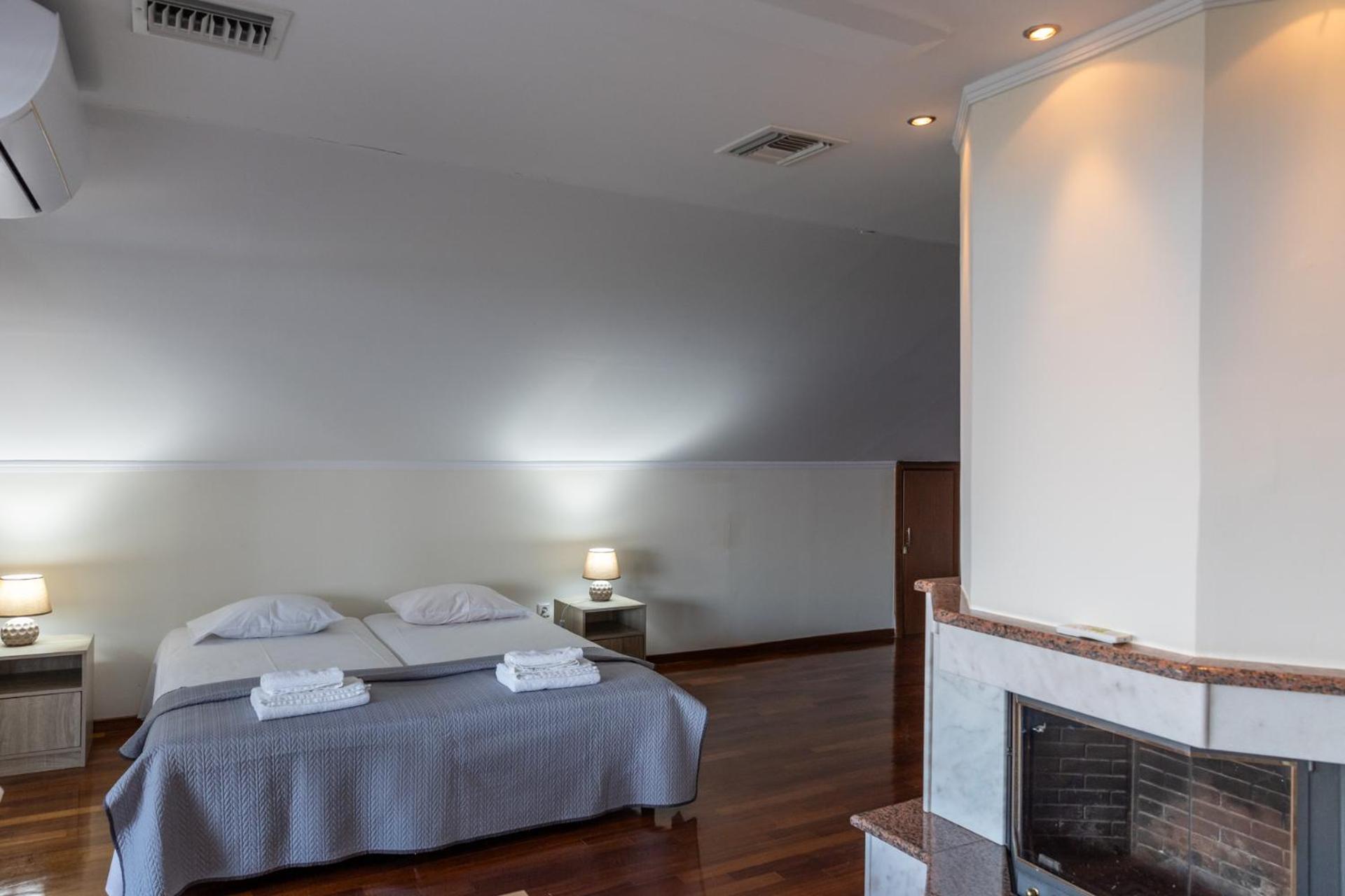 Olympus Pantheon Luxury Villa *