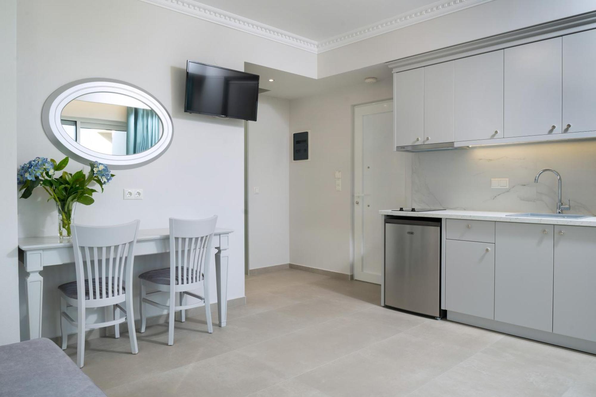 Finikas Thassos Golden Apartment