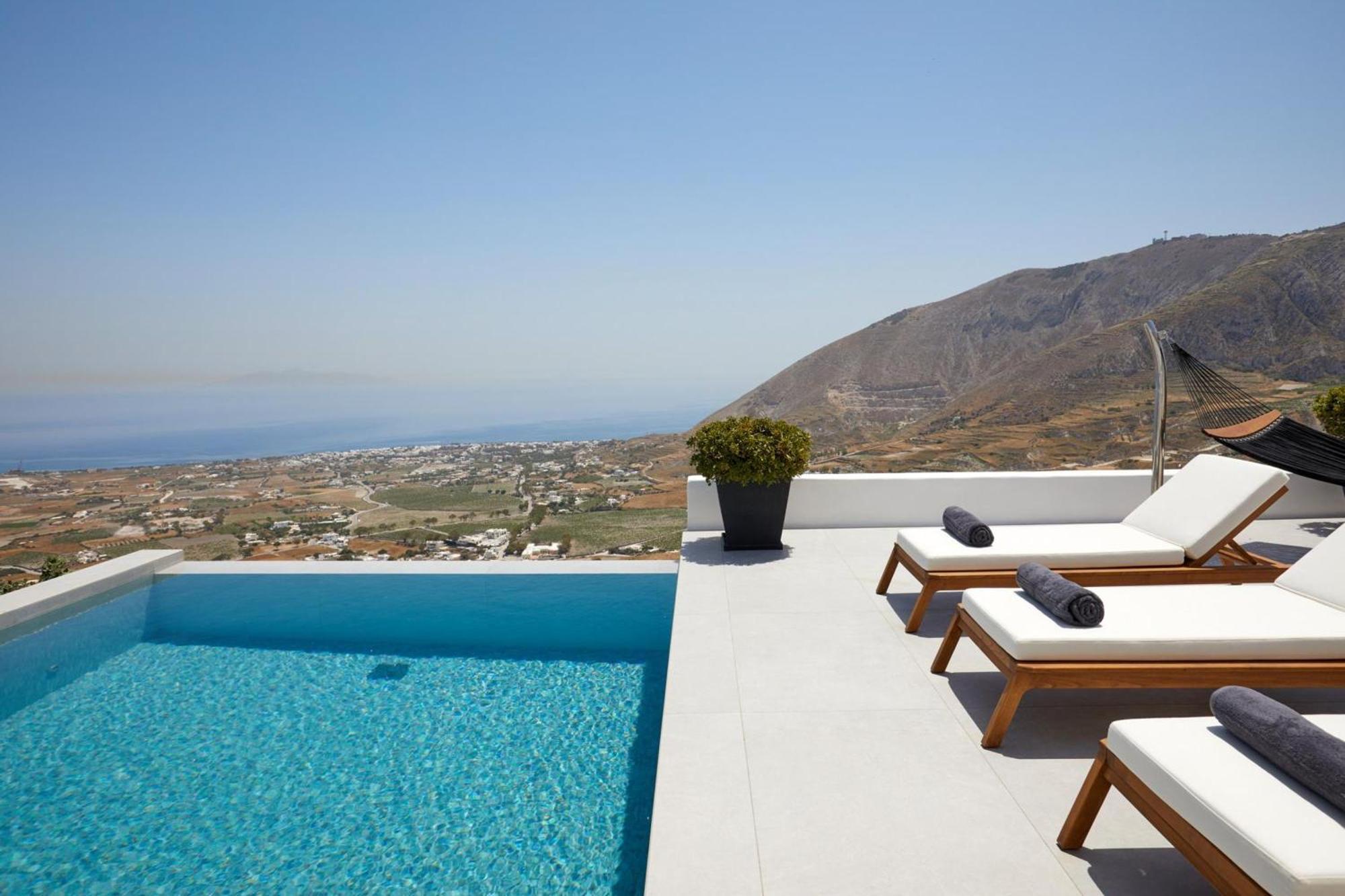 Villa Kamini White I
