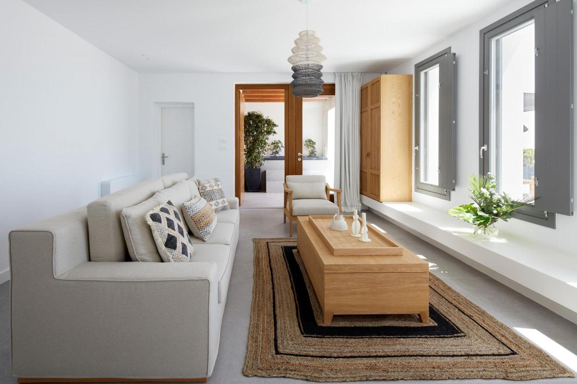 Villa Kamini White I
