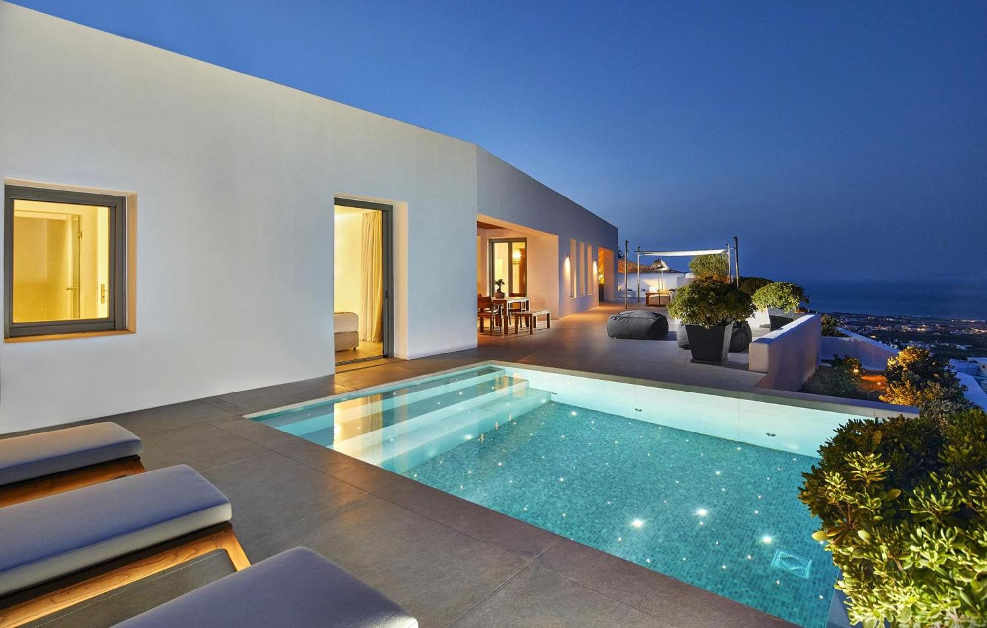 Villa Kamini White I Fira (Santorini)