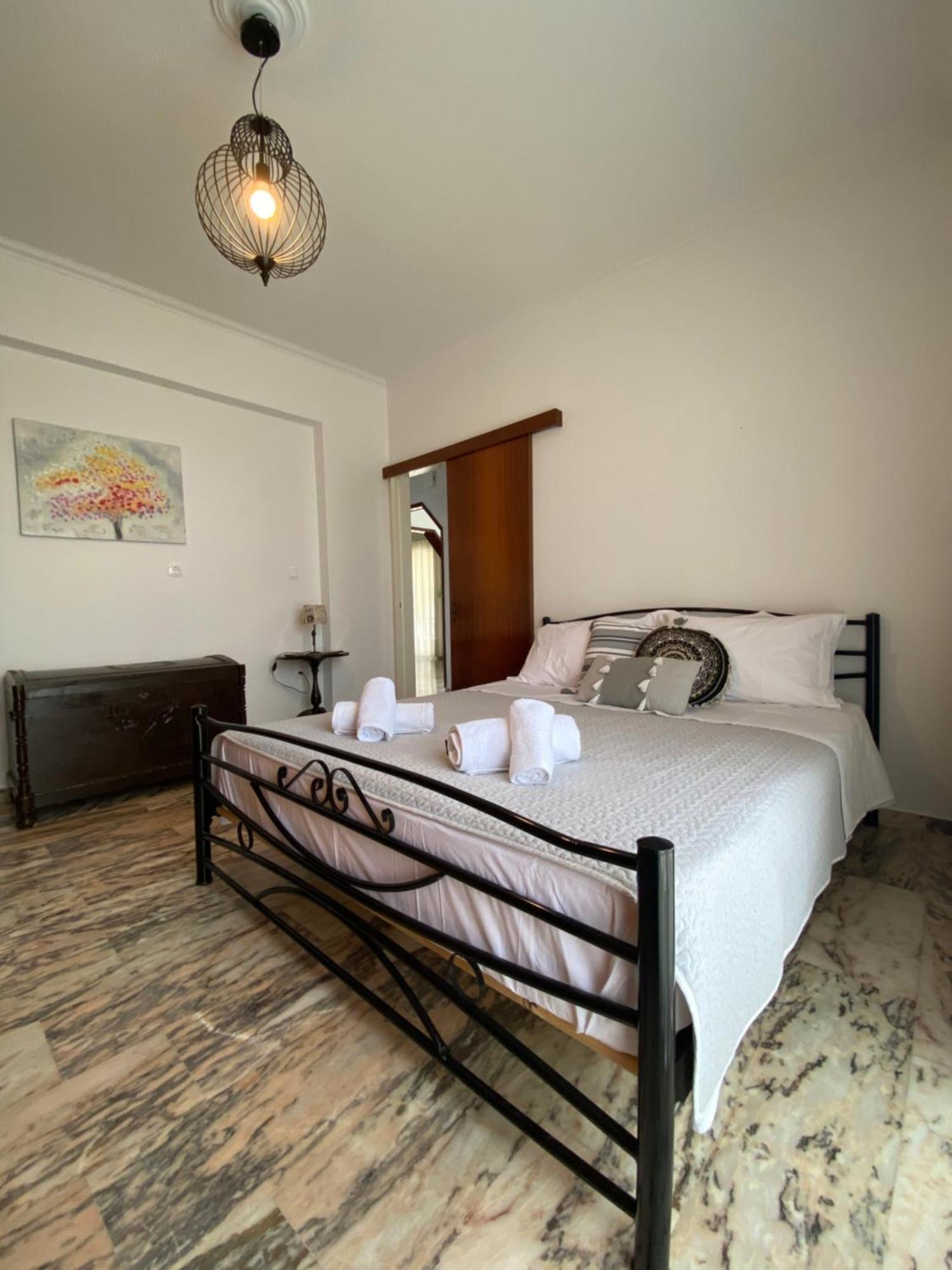 Cleopatra Villa *