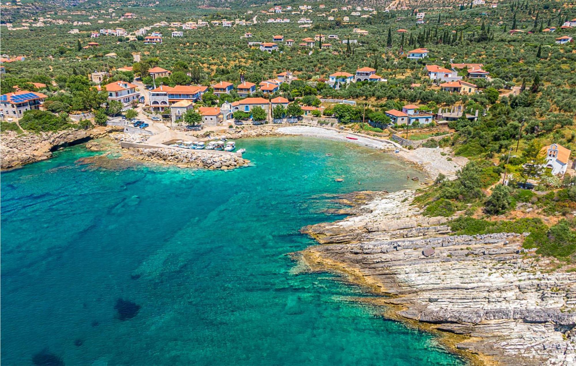 Lovely In Agios Dimitrios Mani With Kitchen