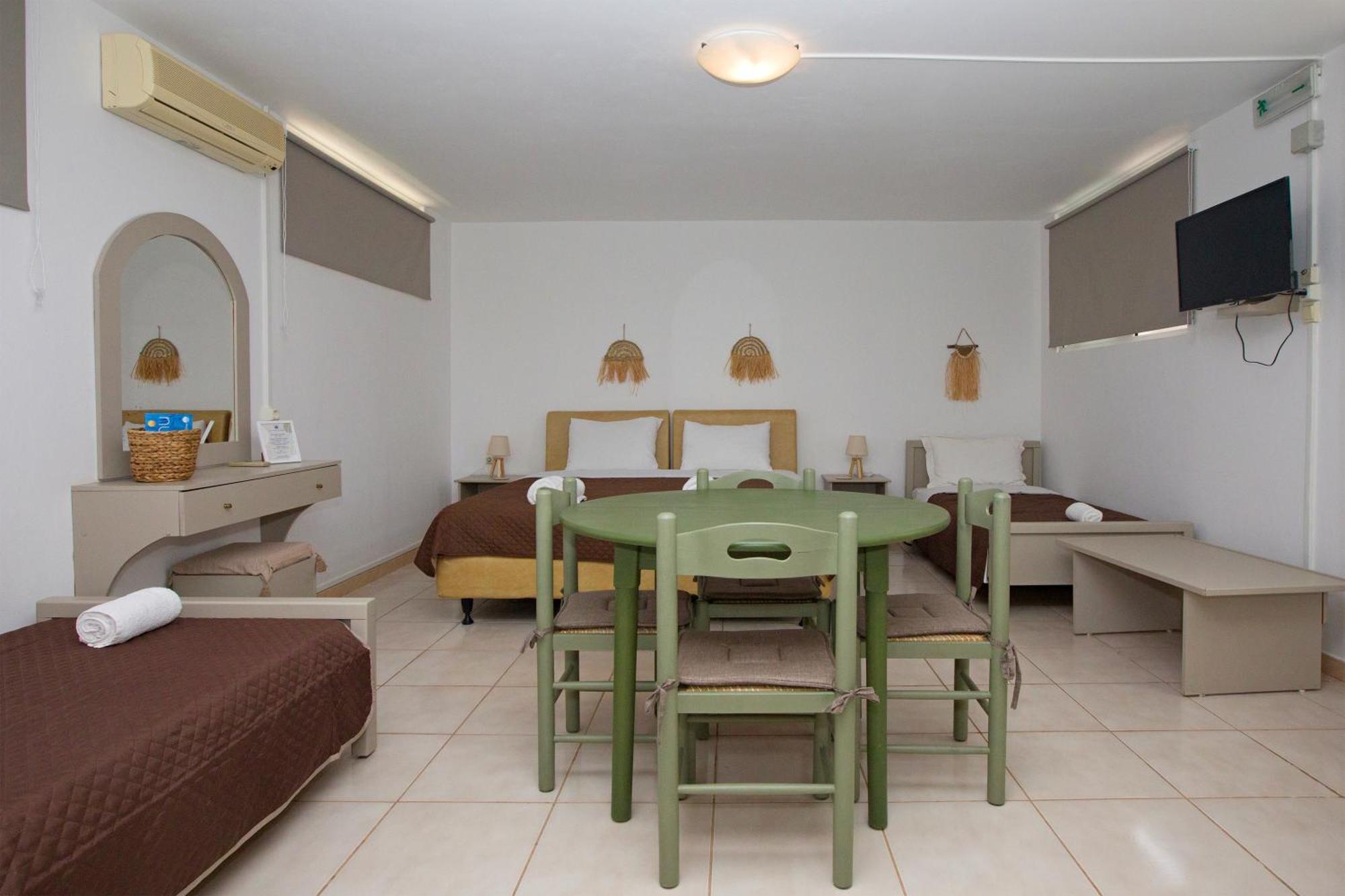 Blue Marine Village Hotel Chalkida