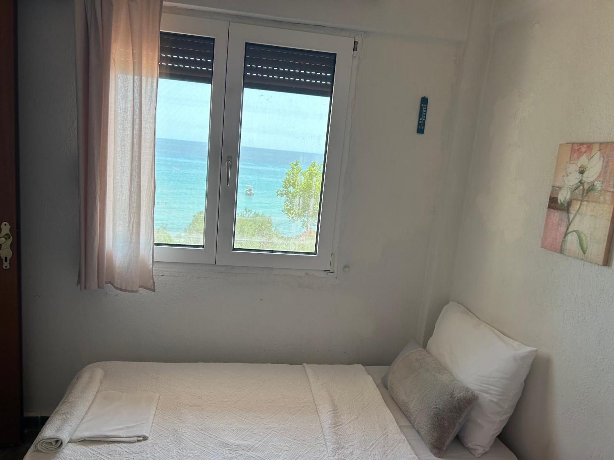 Mary's House By The Sea Holiday home Mola Kalyva