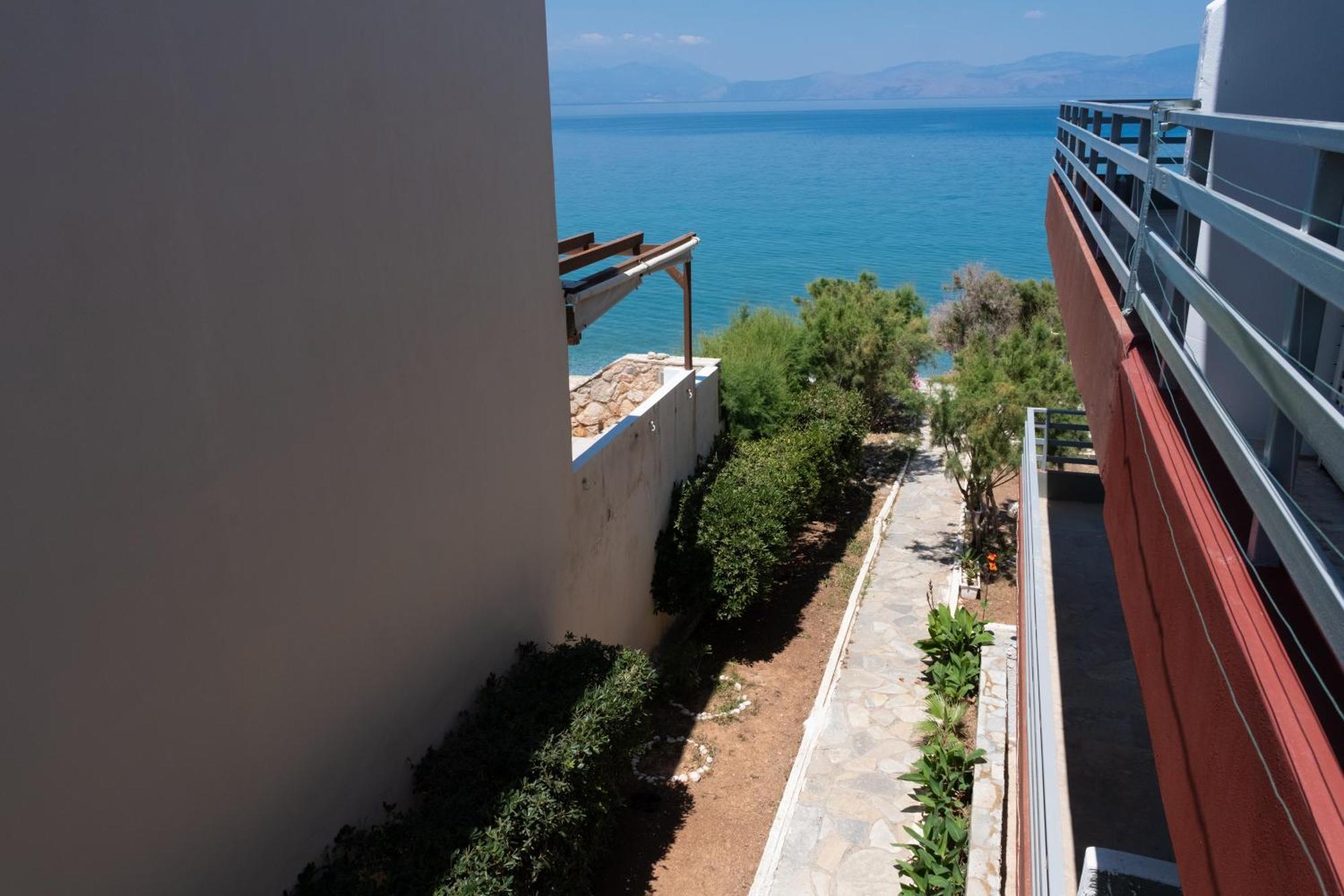 Sea Breeze 2 * Xylokastro