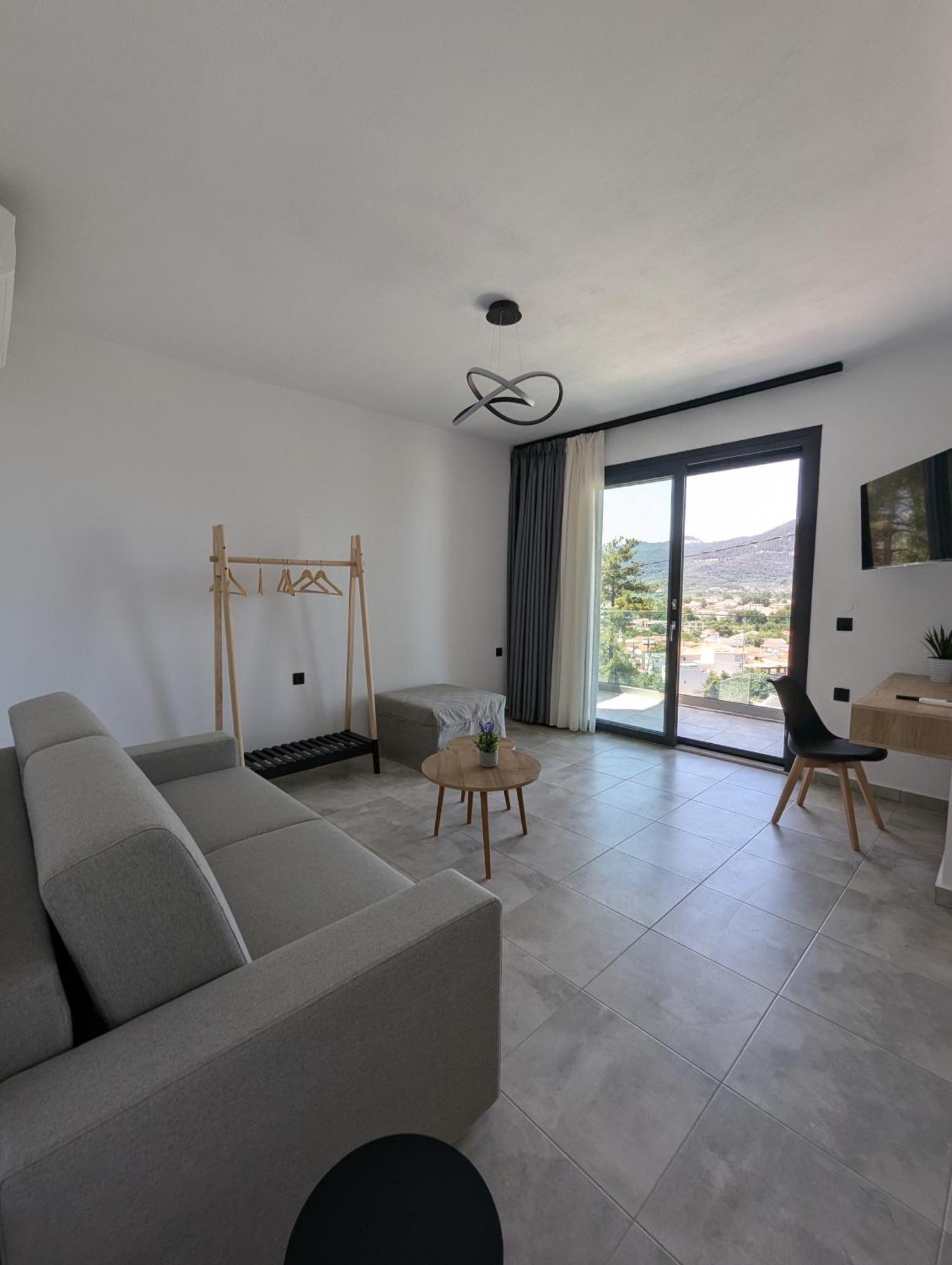 Selini By Deniastella Apartment *