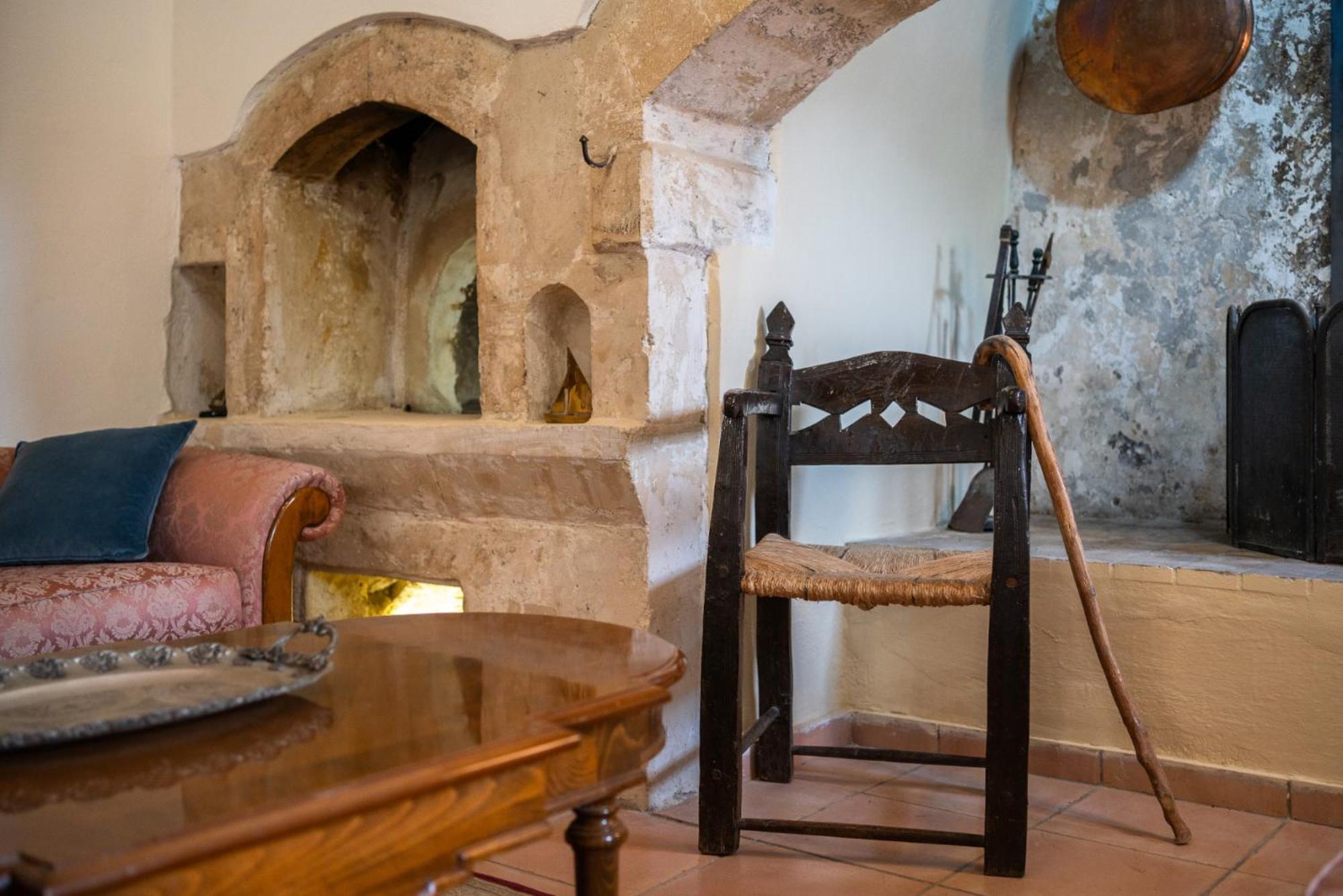 The Olive Mill House - Luxe Villa, Classic Charm * Prines (Rethymno)