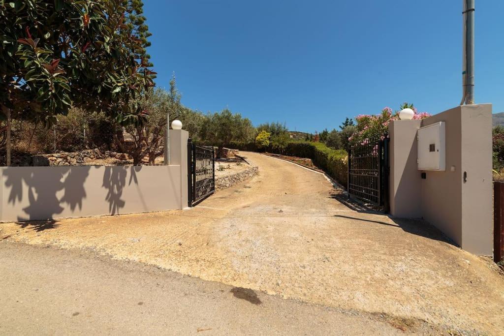 Villa Santa Barbara Sissi (Crete)