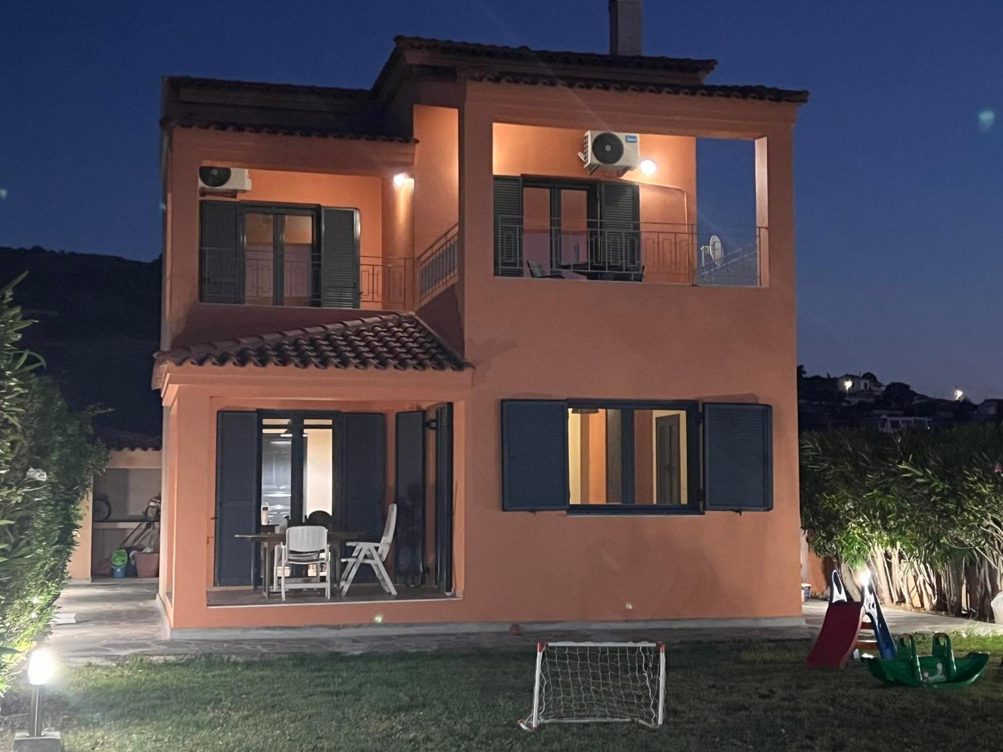 Holiday home Elizabeth's Mourteri