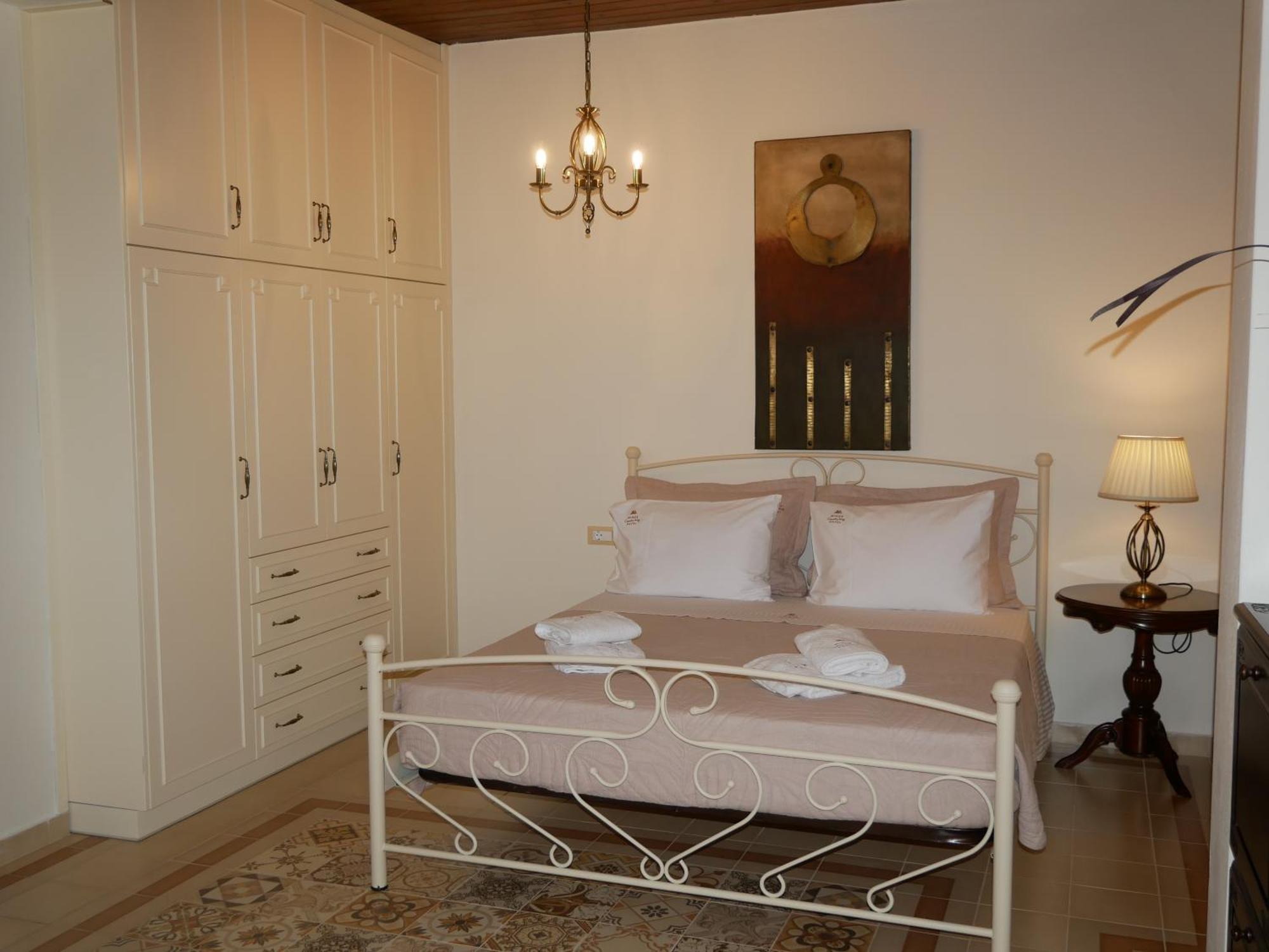 Christina's With Sea View Holiday home *