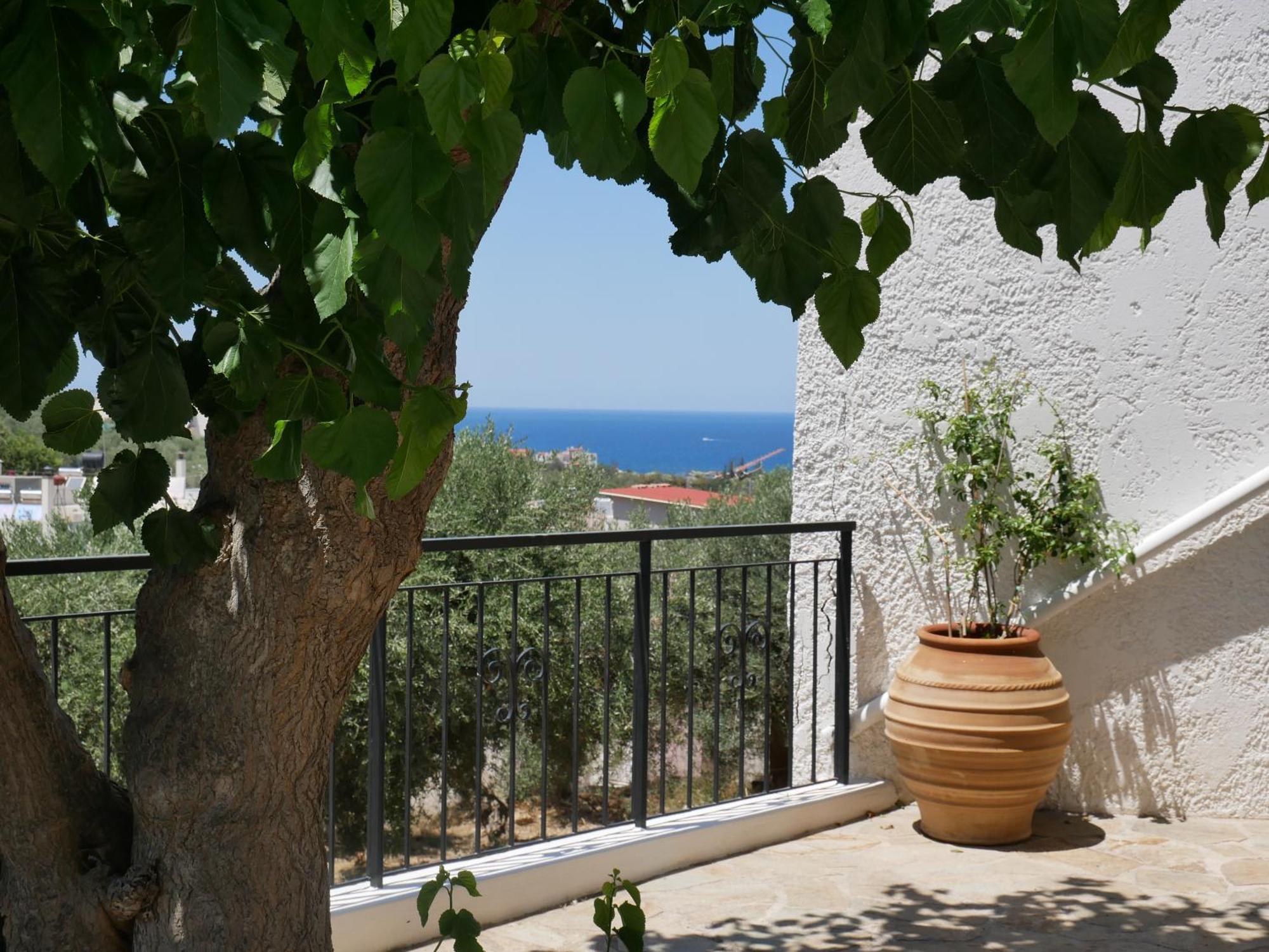 Christina's With Sea View Holiday home *